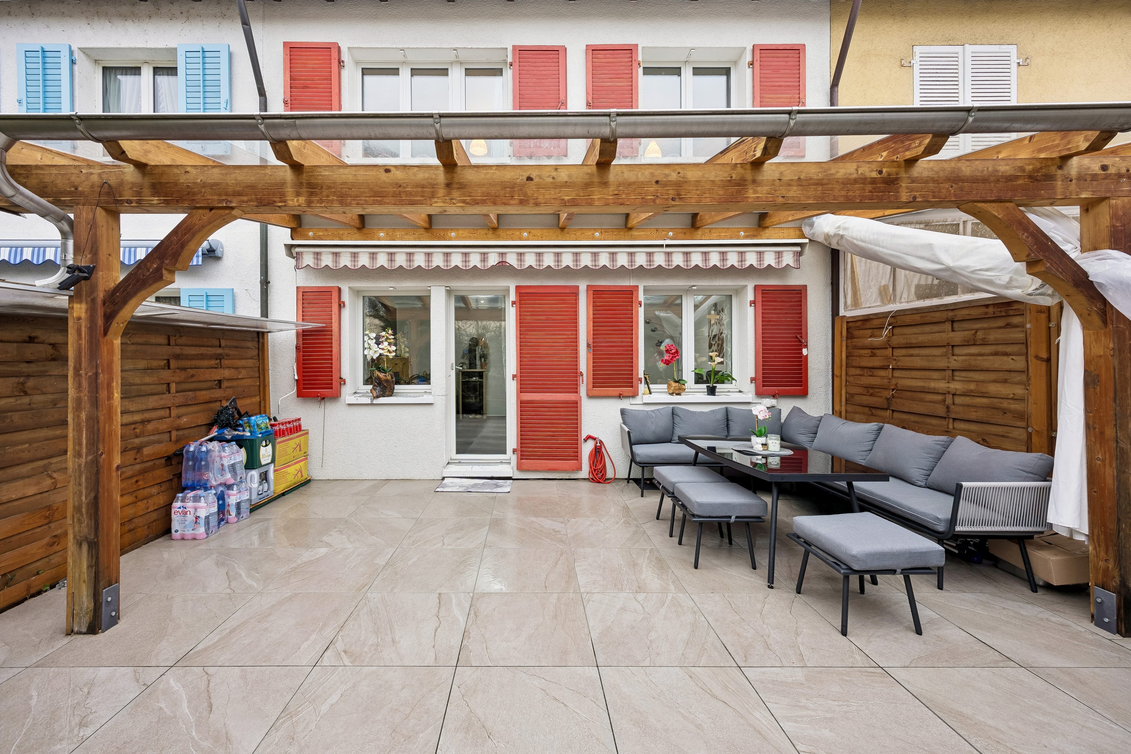 Stilvoll renoviertes 5.5-Zimmer-Reihenhaus mit 166 m² Wohnkomfort und grosser Terrasse - 34