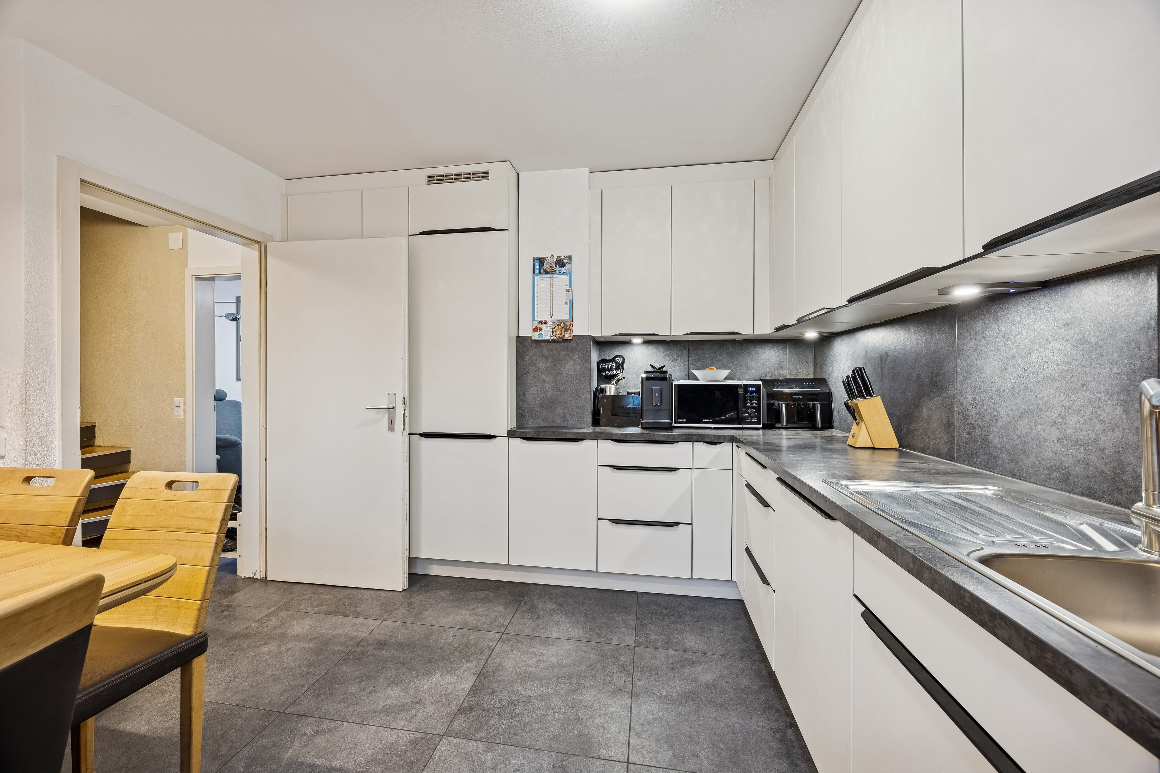 Stilvoll renoviertes 5.5-Zimmer-Reihenhaus mit 166 m² Wohnkomfort und grosser Terrasse - 31