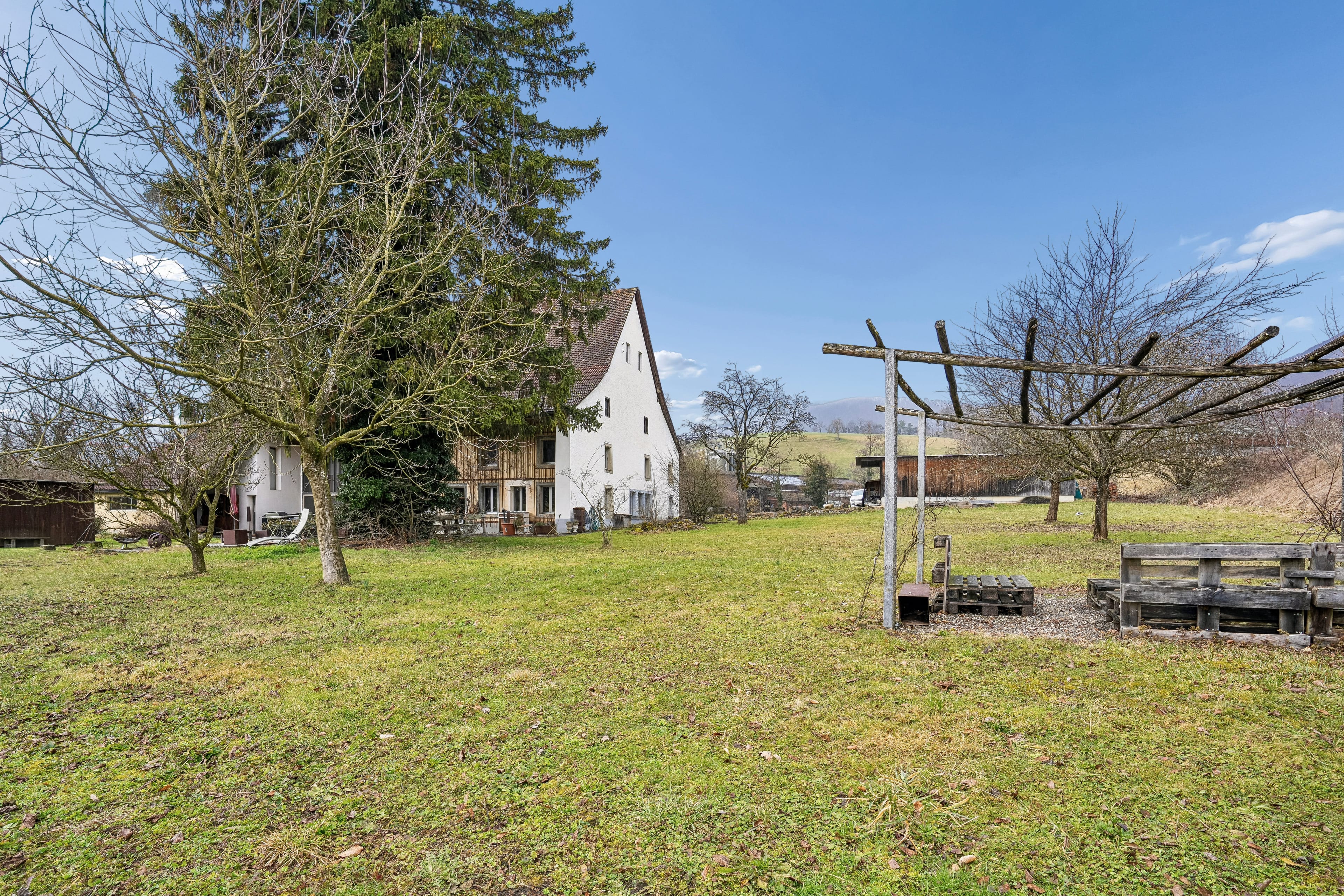 Charmantes 5.5-Zi.-Doppeleinfamilienhaus in Küttigen - 16