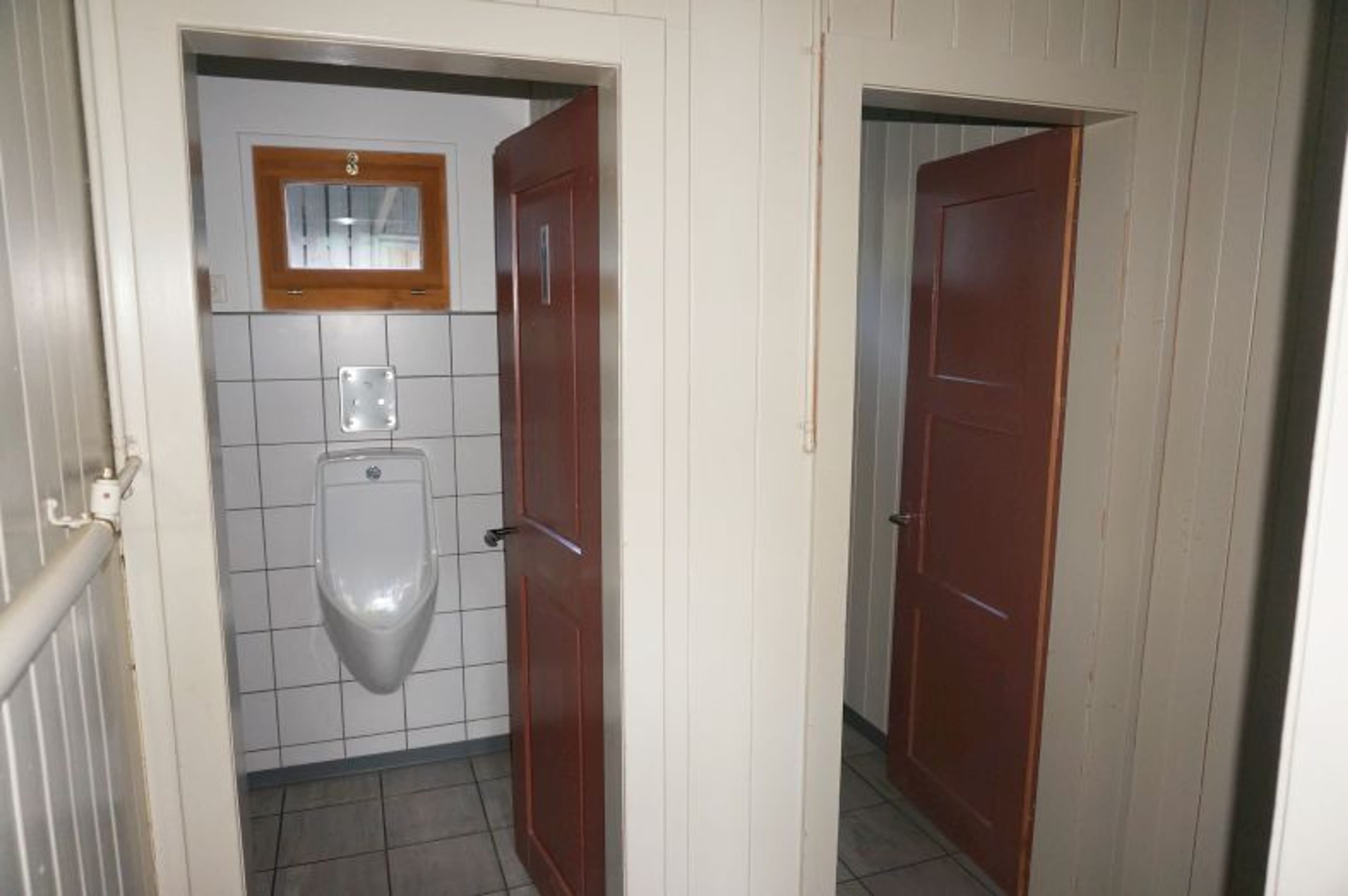 Ensemble mit Gasthaus, 2 Wohnungen & Scheune in Nesslau - kaufen - 69