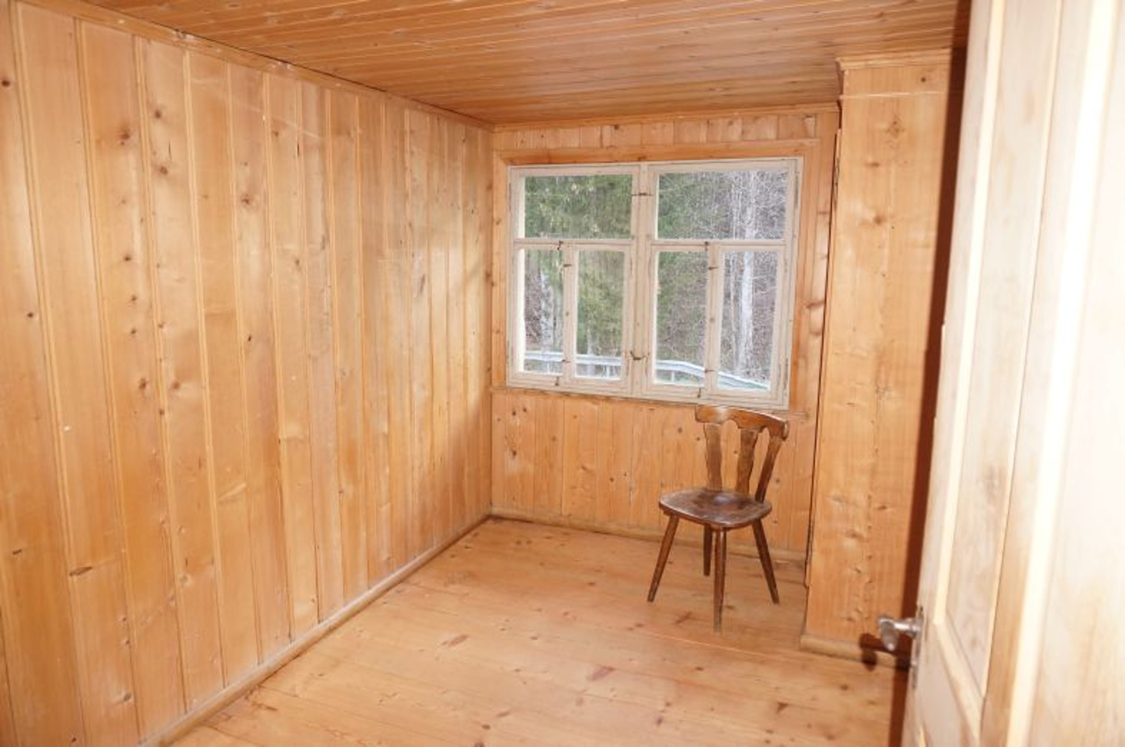 Ensemble mit Gasthaus, 2 Wohnungen & Scheune in Nesslau - kaufen - 31