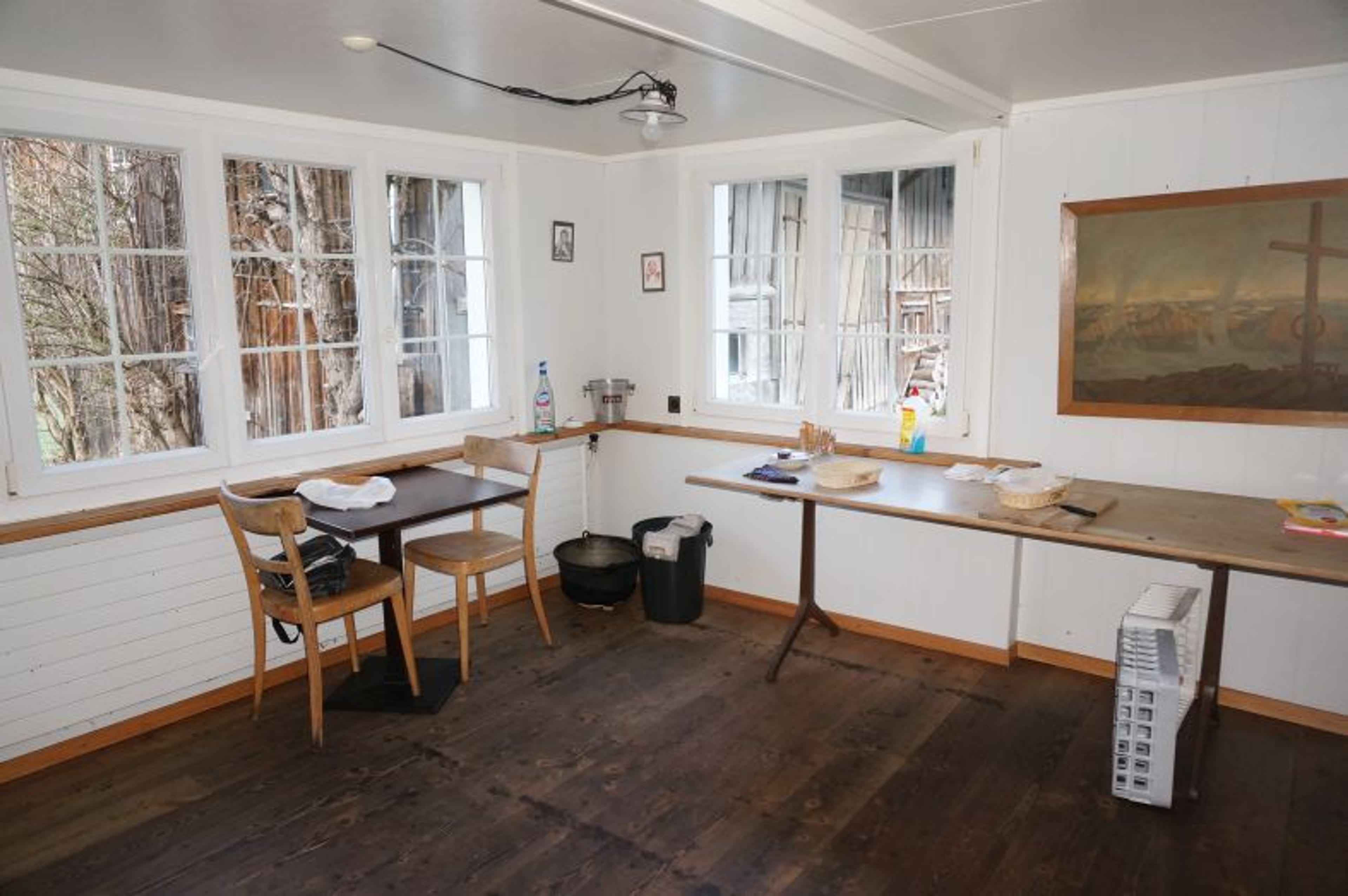 Ensemble mit Gasthaus, 2 Wohnungen & Scheune in Nesslau - kaufen - 45