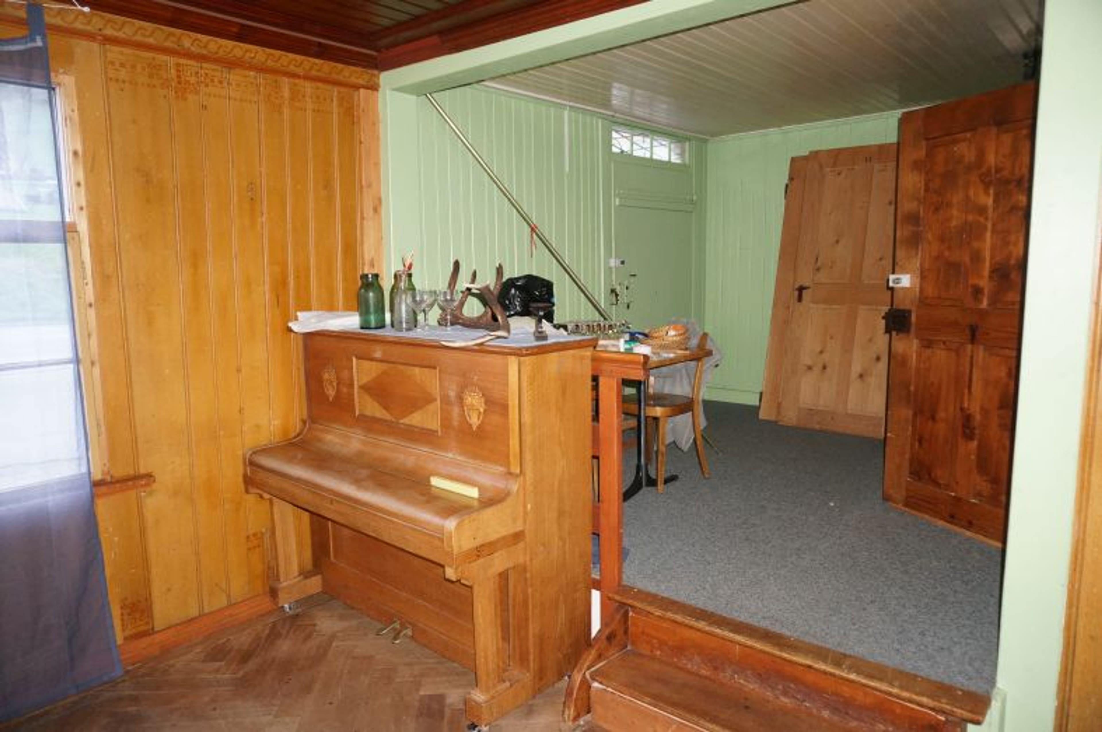 Ensemble mit Gasthaus, 2 Wohnungen & Scheune in Nesslau - kaufen - 27