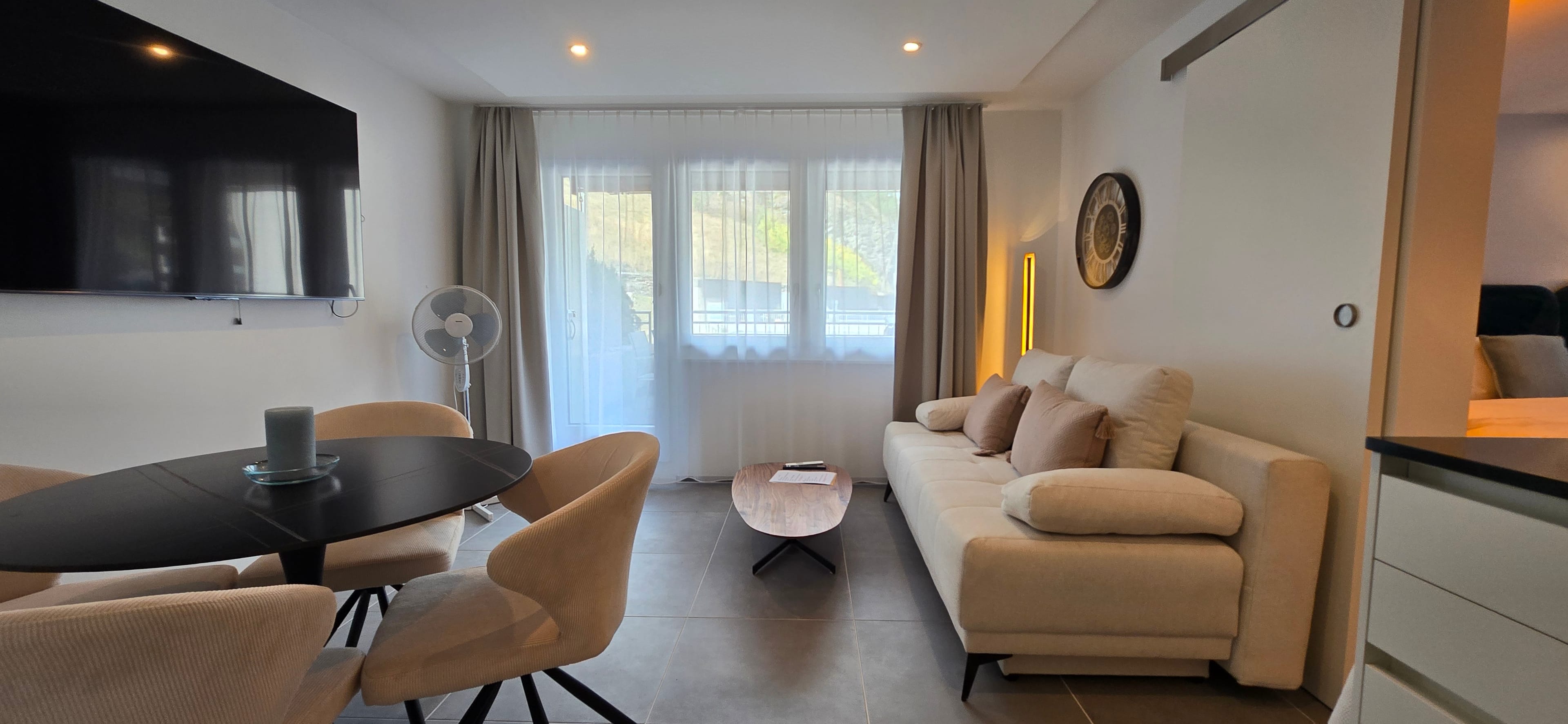 Zermatt: Sanierte 2-Zimmer-Gartenwohnung mit Bergsicht kaufen - 12