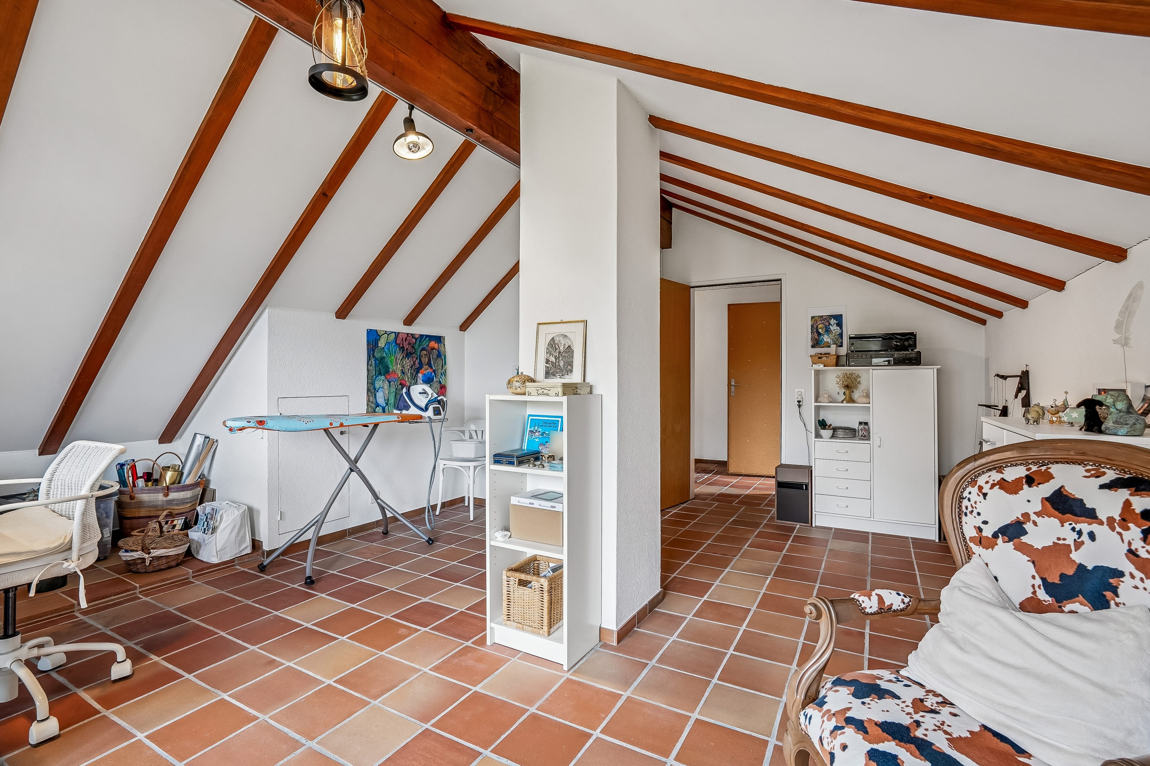 8-Zimmer-Haus mit Wintergarten und Panoramablick auf Gränichen & die Berge - 8