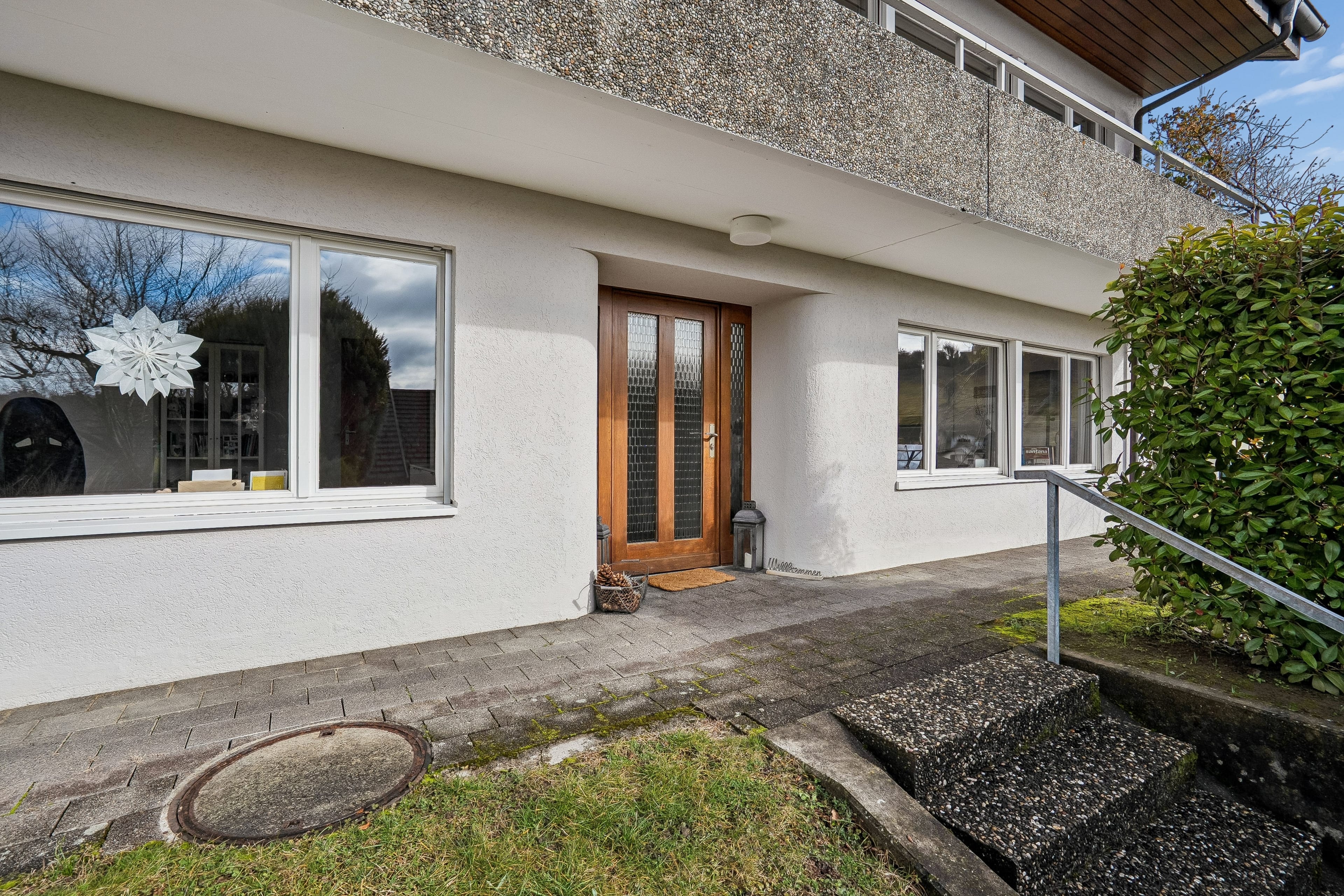 8-Zimmer-Haus mit Wintergarten und Panoramablick auf Gränichen & die Berge - 14