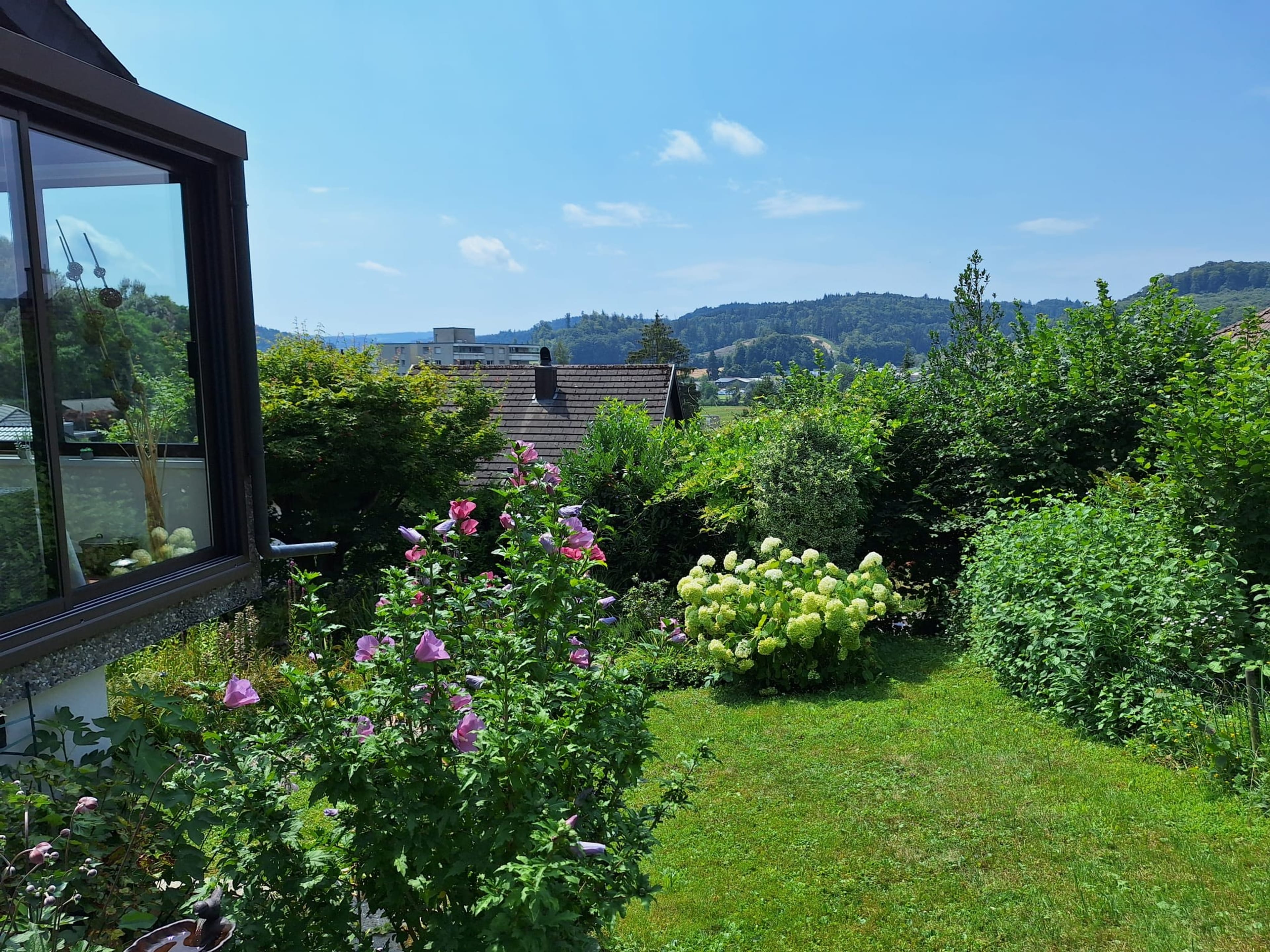 8-Zimmer-Haus mit Wintergarten und Panoramablick auf Gränichen & die Berge - 38
