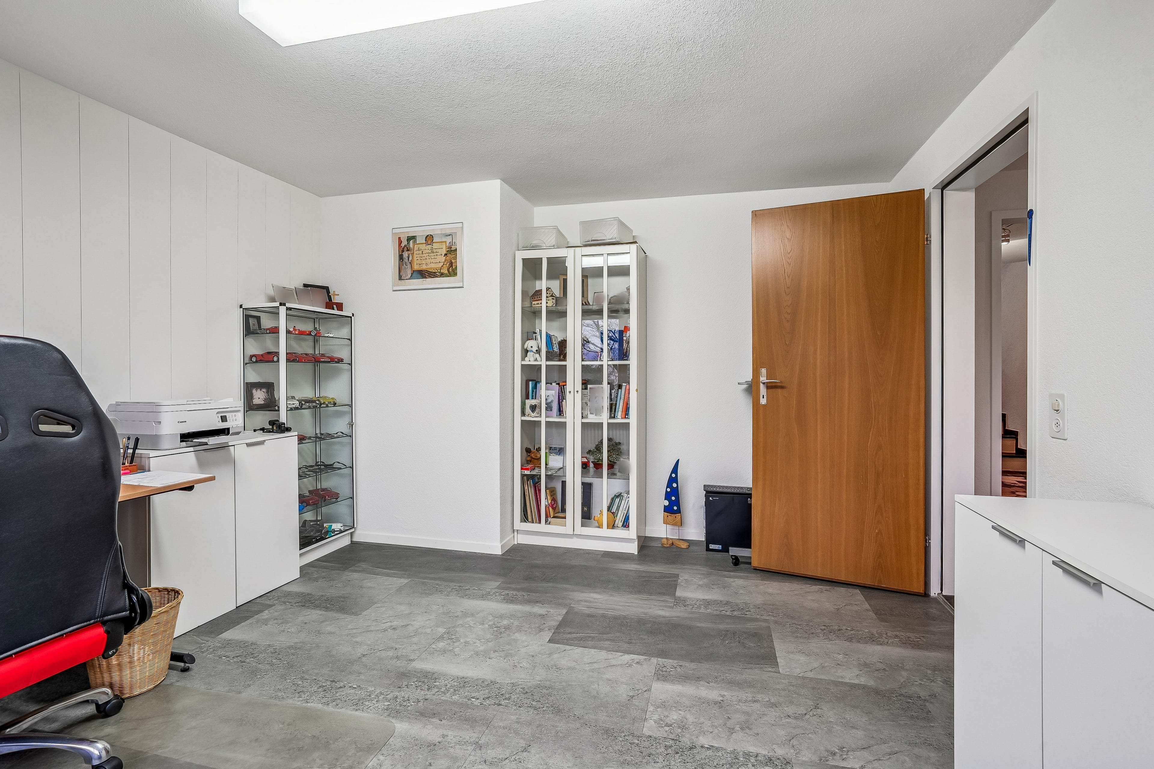 8-Zimmer-Haus mit Wintergarten und Panoramablick auf Gränichen & die Berge - 18