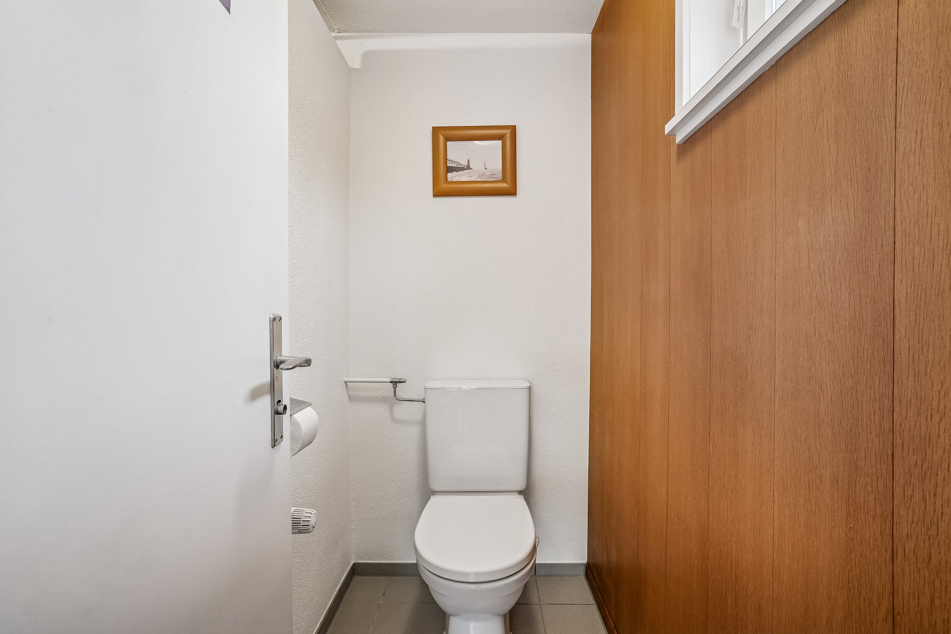 8-Zimmer-Haus mit Wintergarten und Panoramablick auf Gränichen & die Berge - 17