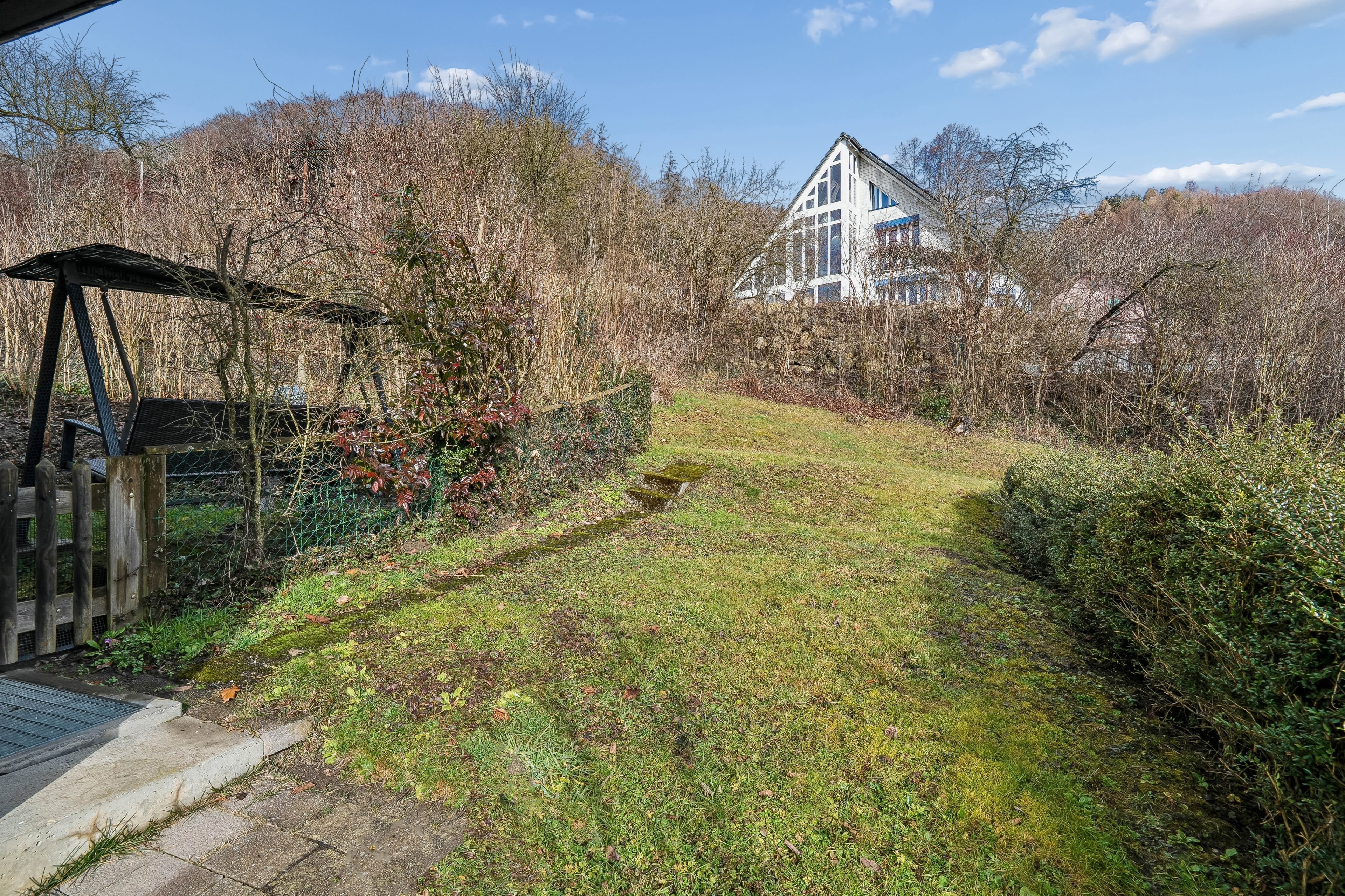 8-Zimmer-Haus mit Wintergarten und Panoramablick auf Gränichen & die Berge - 42