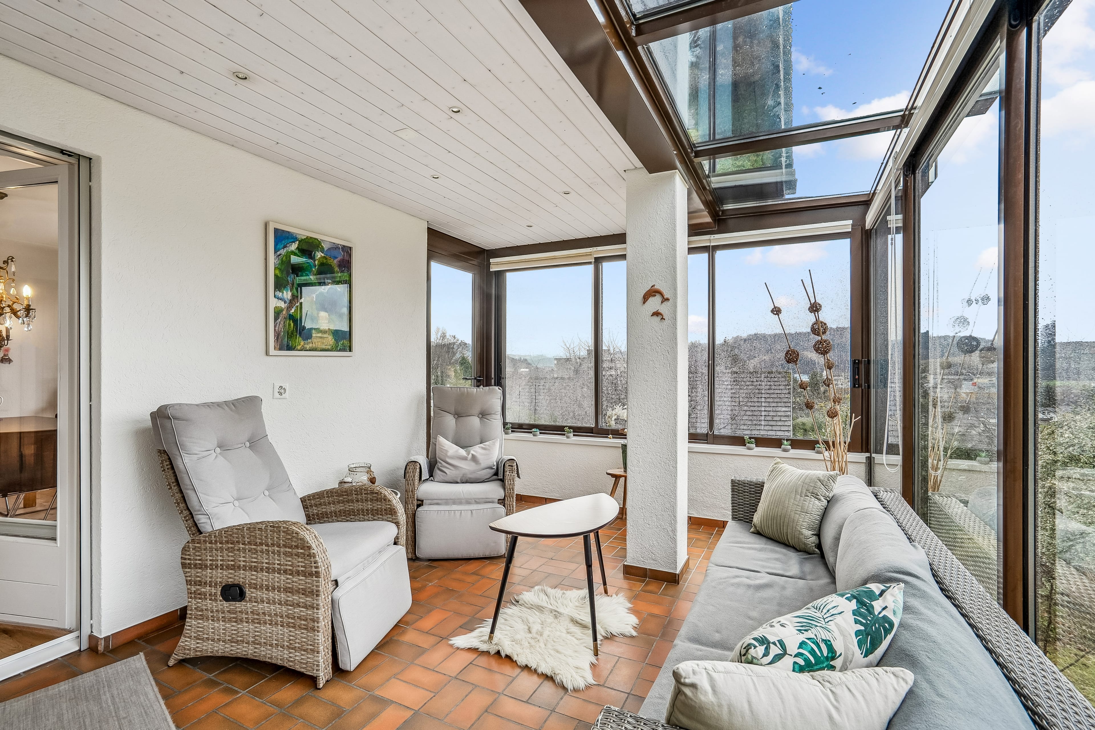 8-Zimmer-Haus mit Wintergarten und Panoramablick auf Gränichen & die Berge - Bild 2