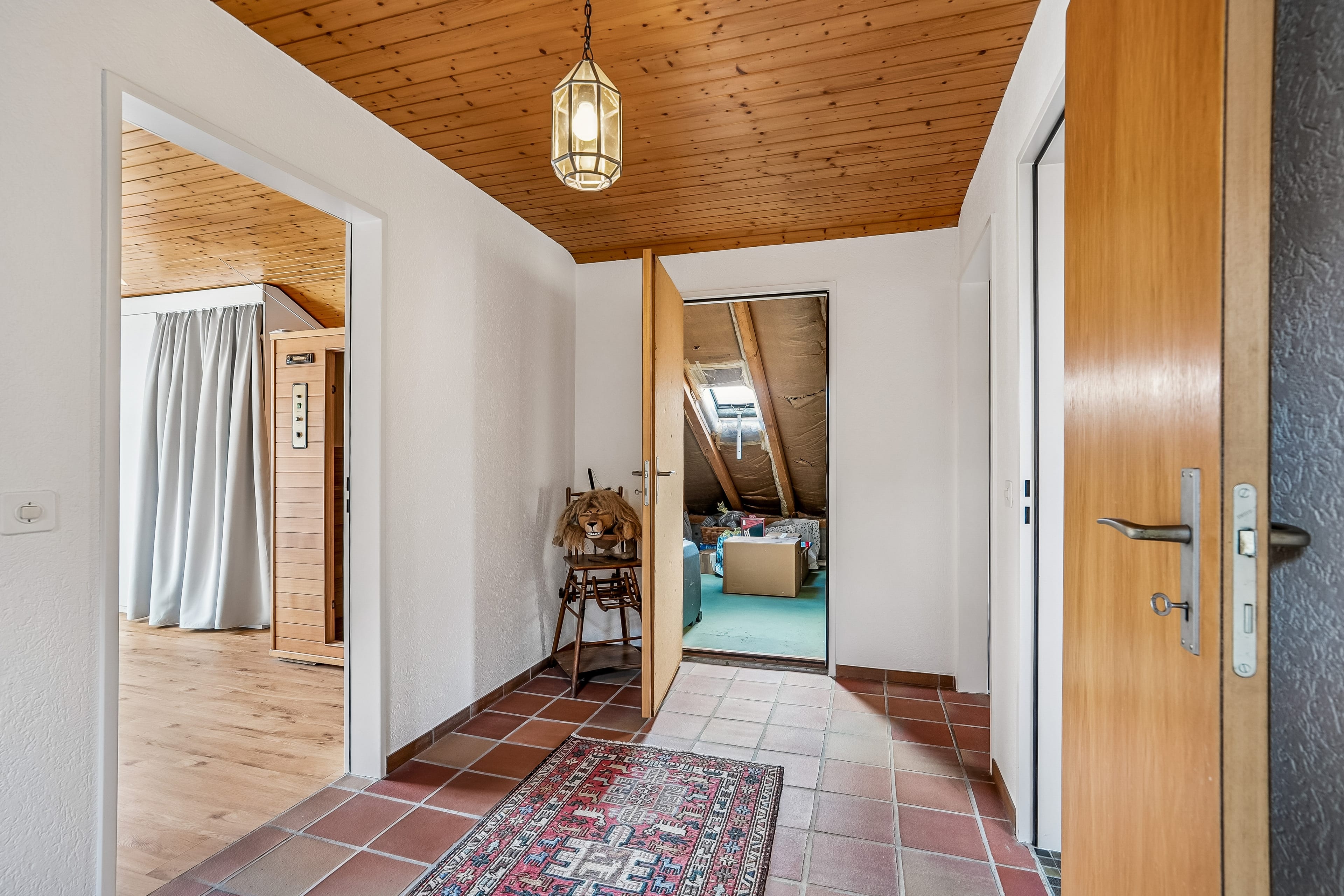 8-Zimmer-Haus mit Wintergarten und Panoramablick auf Gränichen & die Berge - 28