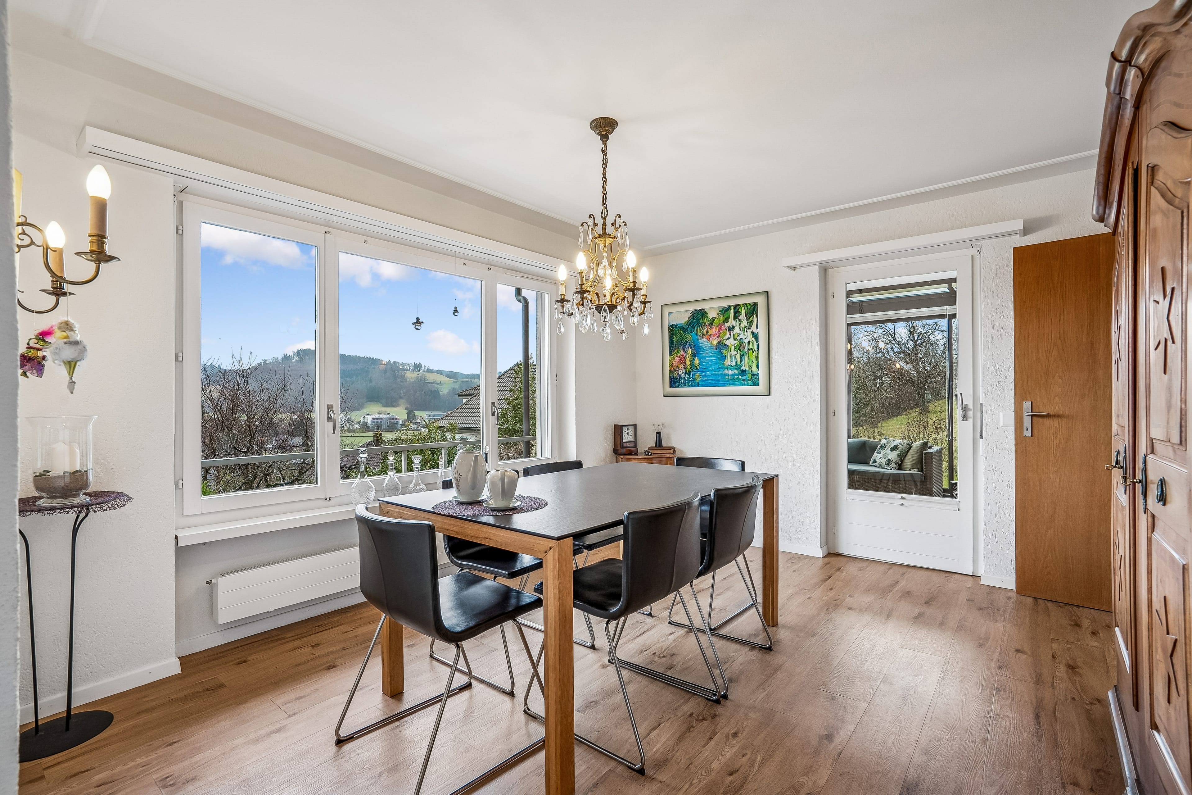 8-Zimmer-Haus mit Wintergarten und Panoramablick auf Gränichen & die Berge - 21