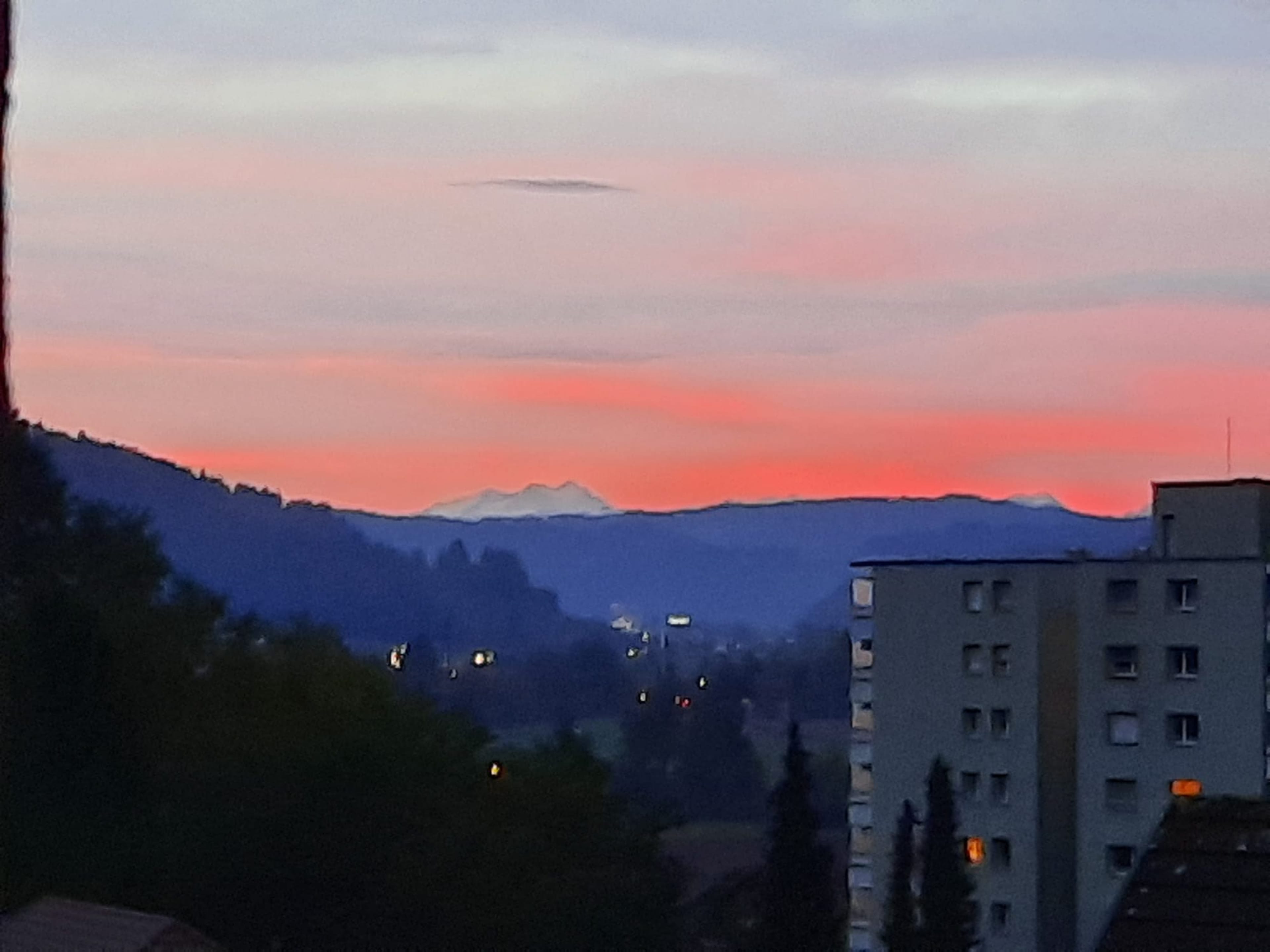 8-Zimmer-Haus mit Wintergarten und Panoramablick auf Gränichen & die Berge - 53