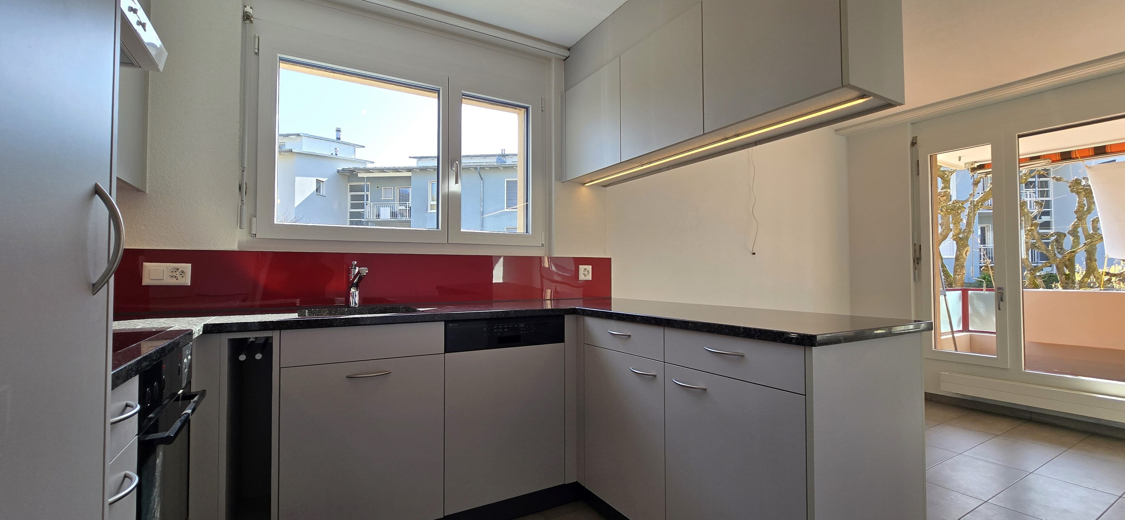 Frisch renovierte 4.5 Zi.-Wohnung direkt neben Kindergarten- & Grundschule - Bild 5