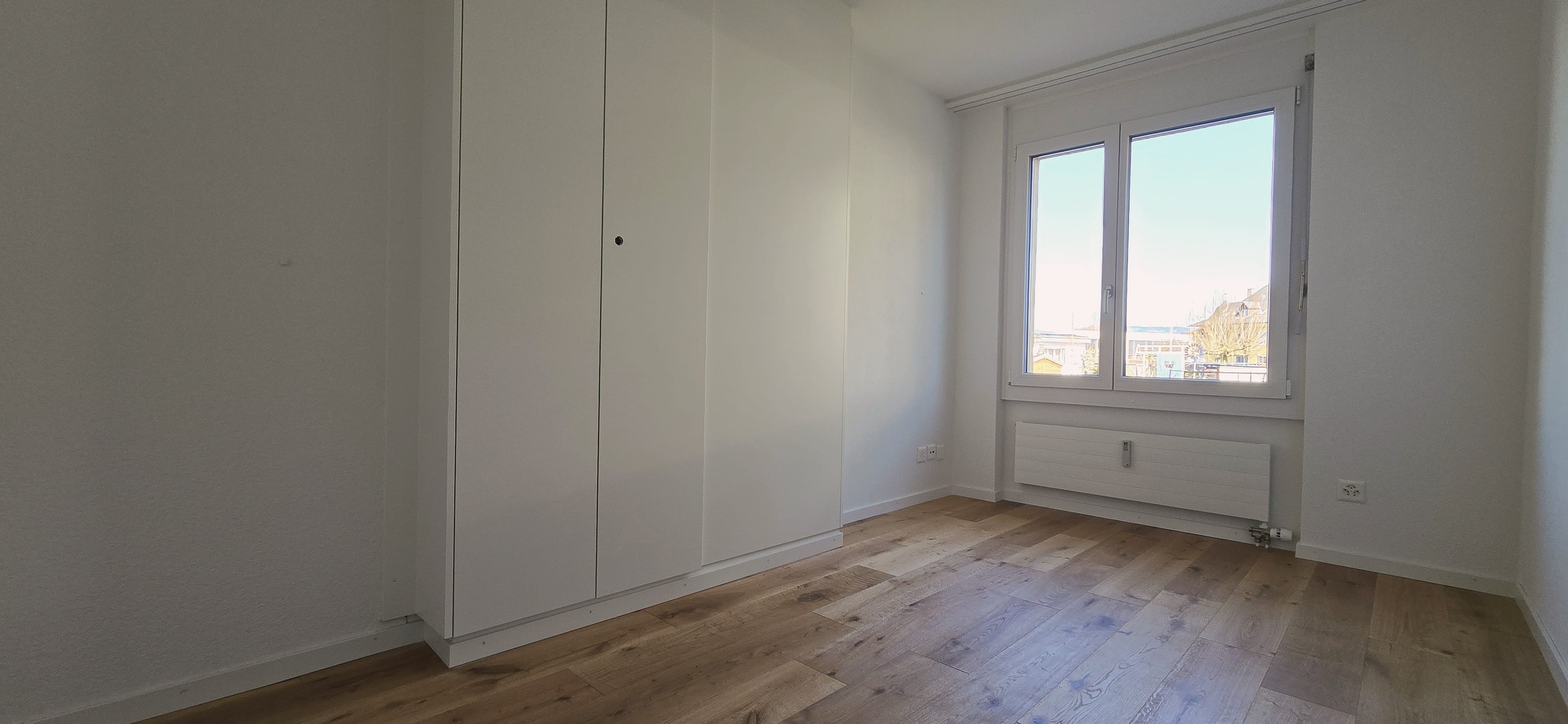 Frisch renovierte 4.5 Zi.-Wohnung direkt neben Kindergarten- & Grundschule - 10