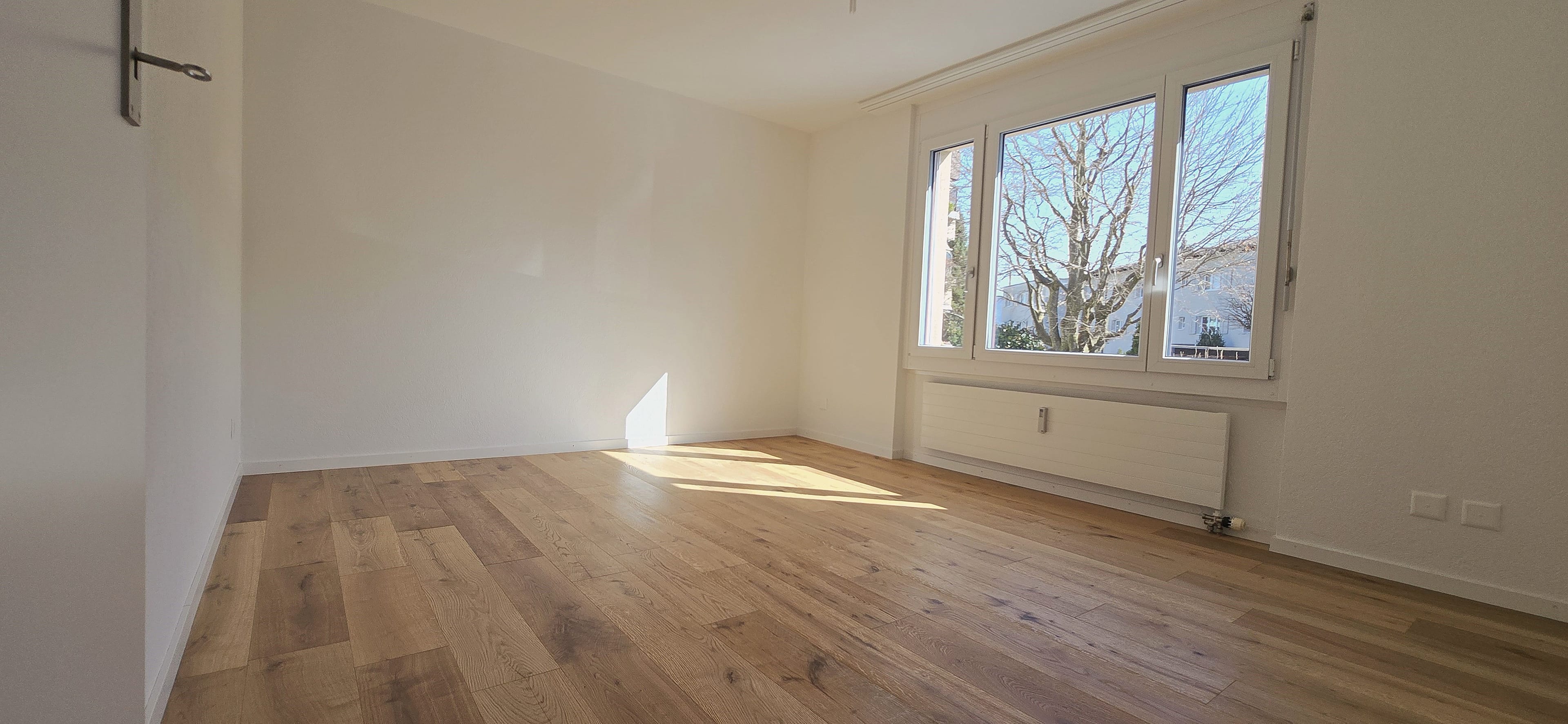 Frisch renovierte 4.5 Zi.-Wohnung direkt neben Kindergarten- & Grundschule - 7