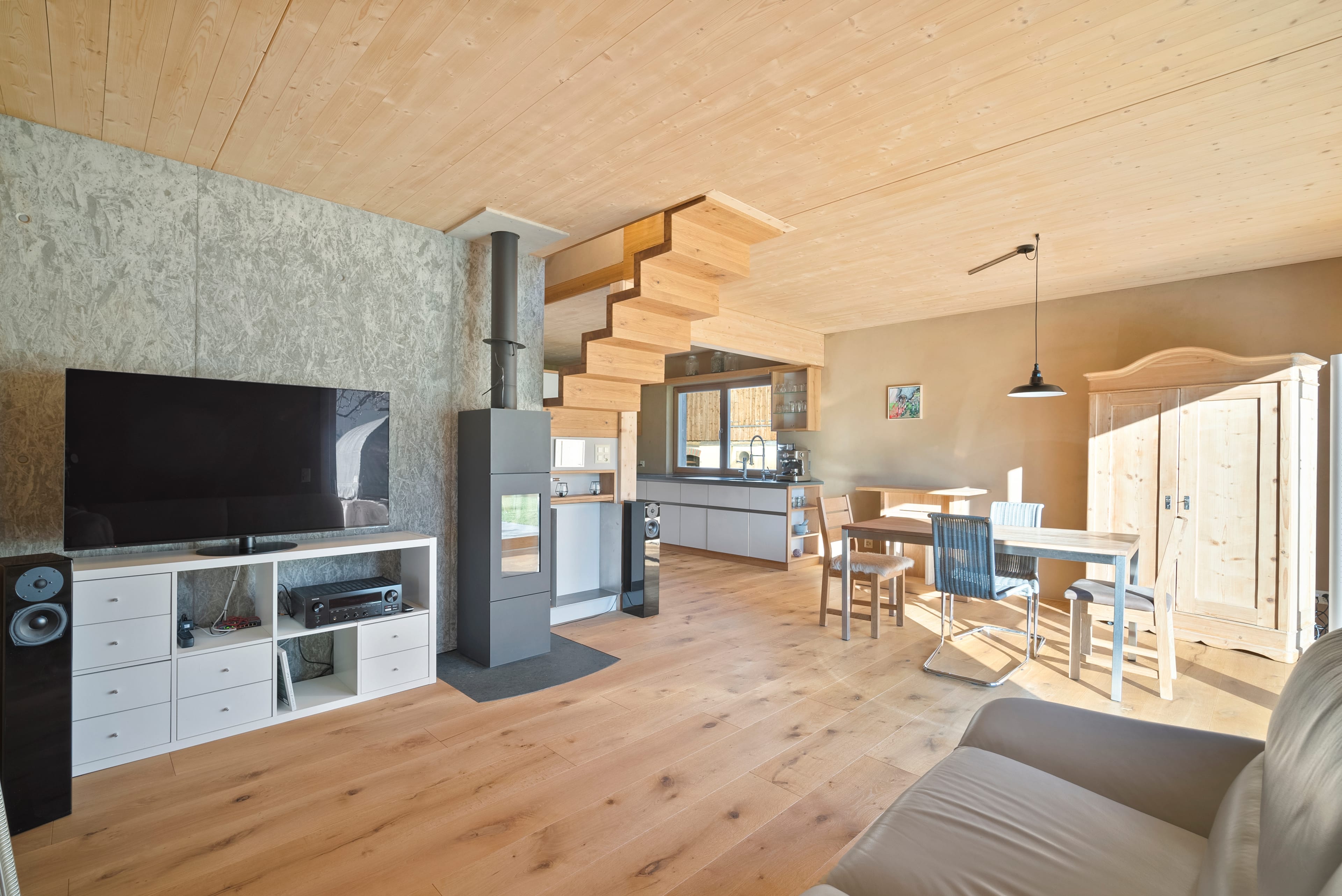 Freistehendes 3-Zimmer-Holzhaus mit Weitsicht in Galgenen - 4