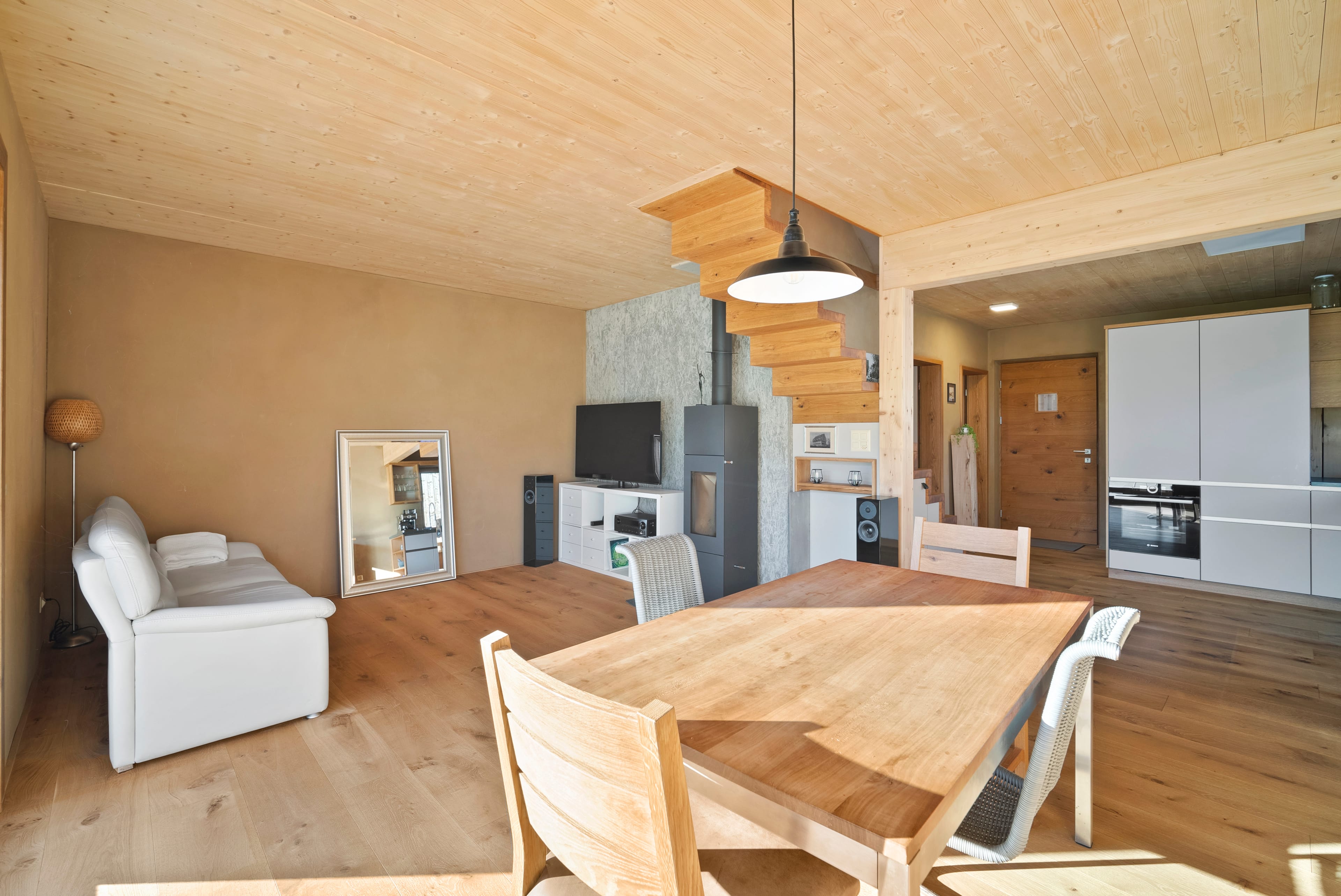 Freistehendes 3-Zimmer-Holzhaus mit Weitsicht in Galgenen - 5