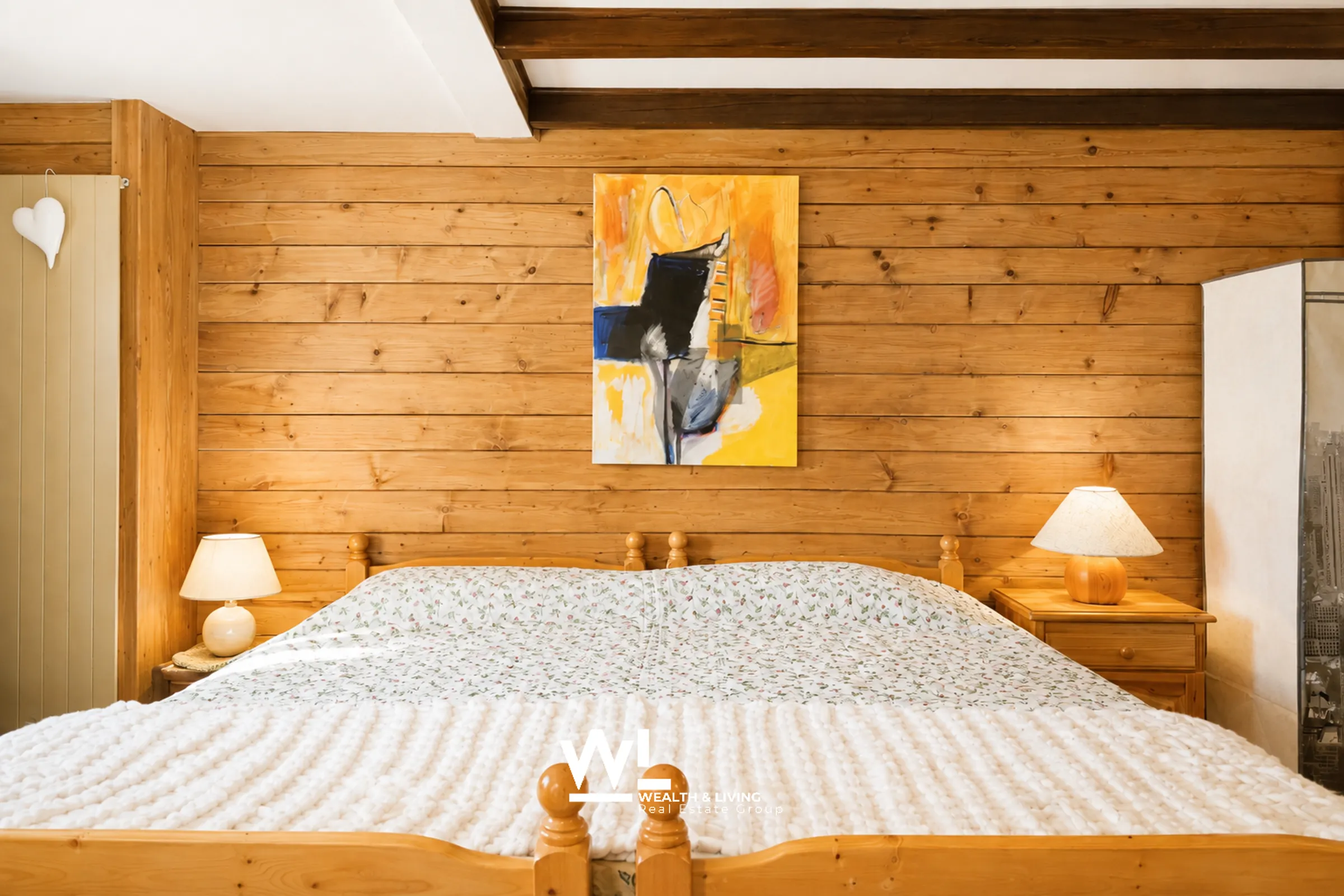 Chalet mit grosszügigem Umschwung in Cardada - 8
