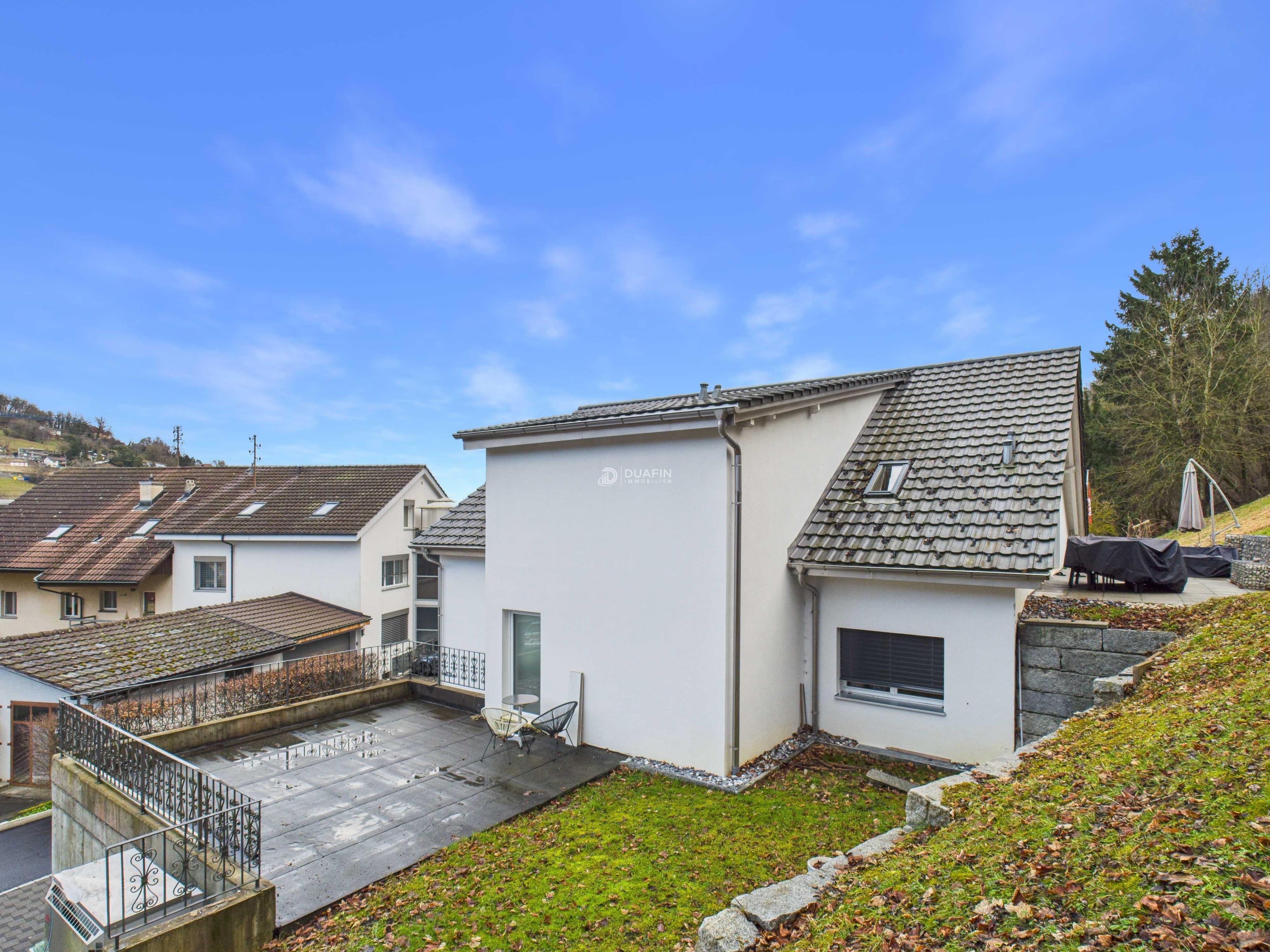 3-Familienhaus, saniert 2021, mit 2 Garagen in Trimbach - 20