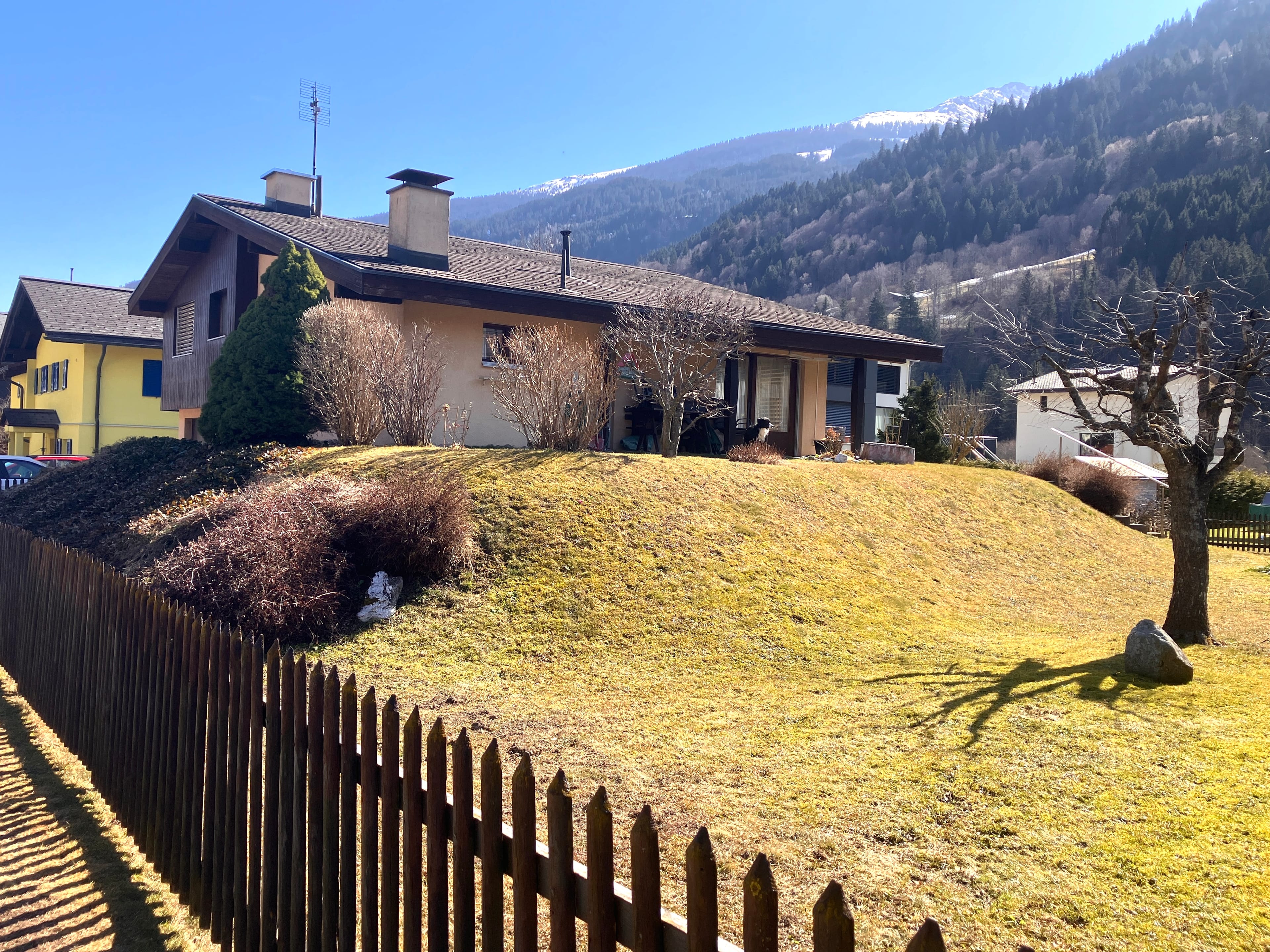 5.5-Zi. Einfamilienhaus mit Garten und Weitsicht in Trun - kaufen - 3