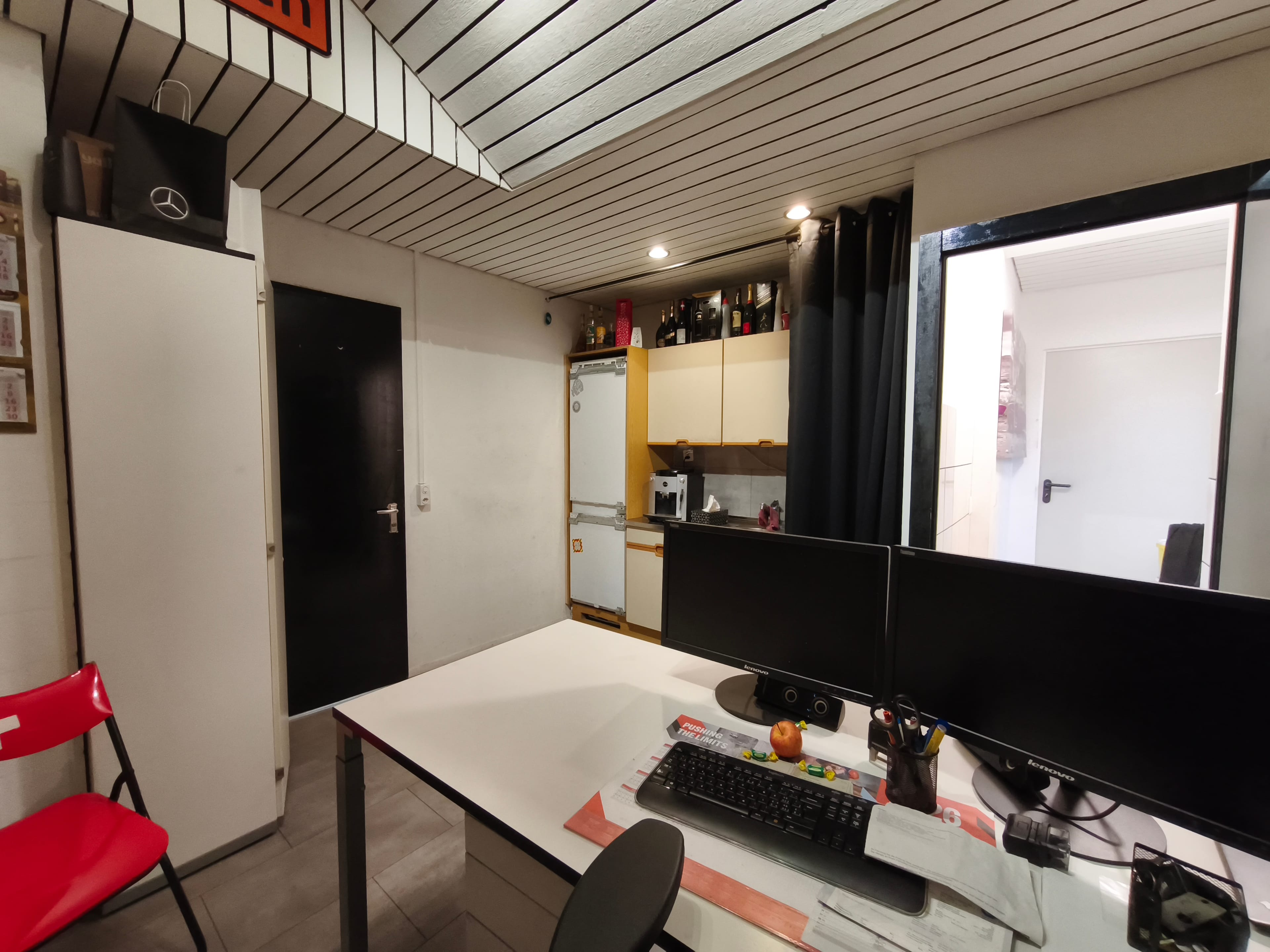 Grosszügige 150 m² Werkstatt mit Büro in Freienstein-Teufen mieten - 3