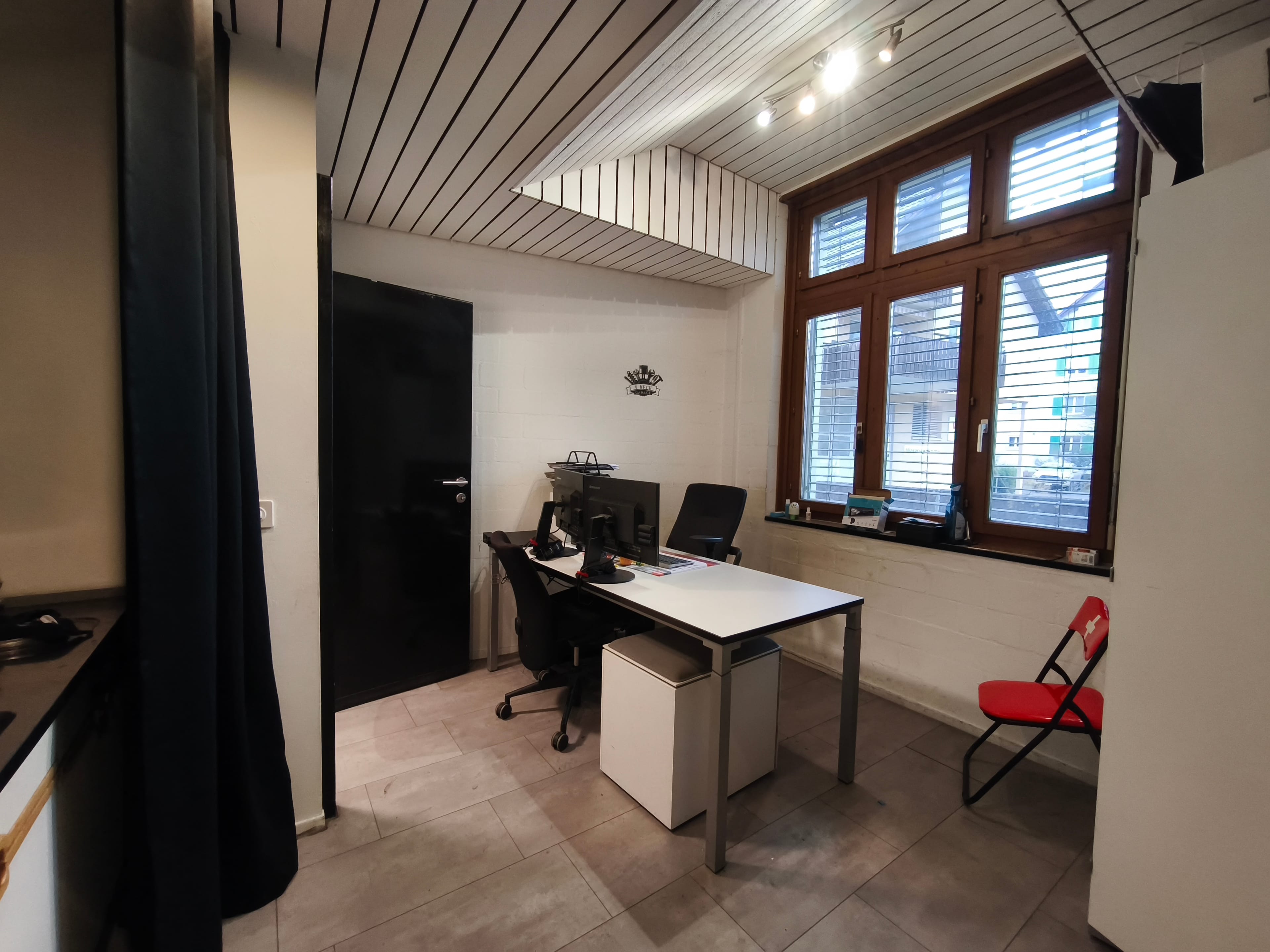Grosszügige 150 m² Werkstatt mit Büro in Freienstein-Teufen mieten - 2