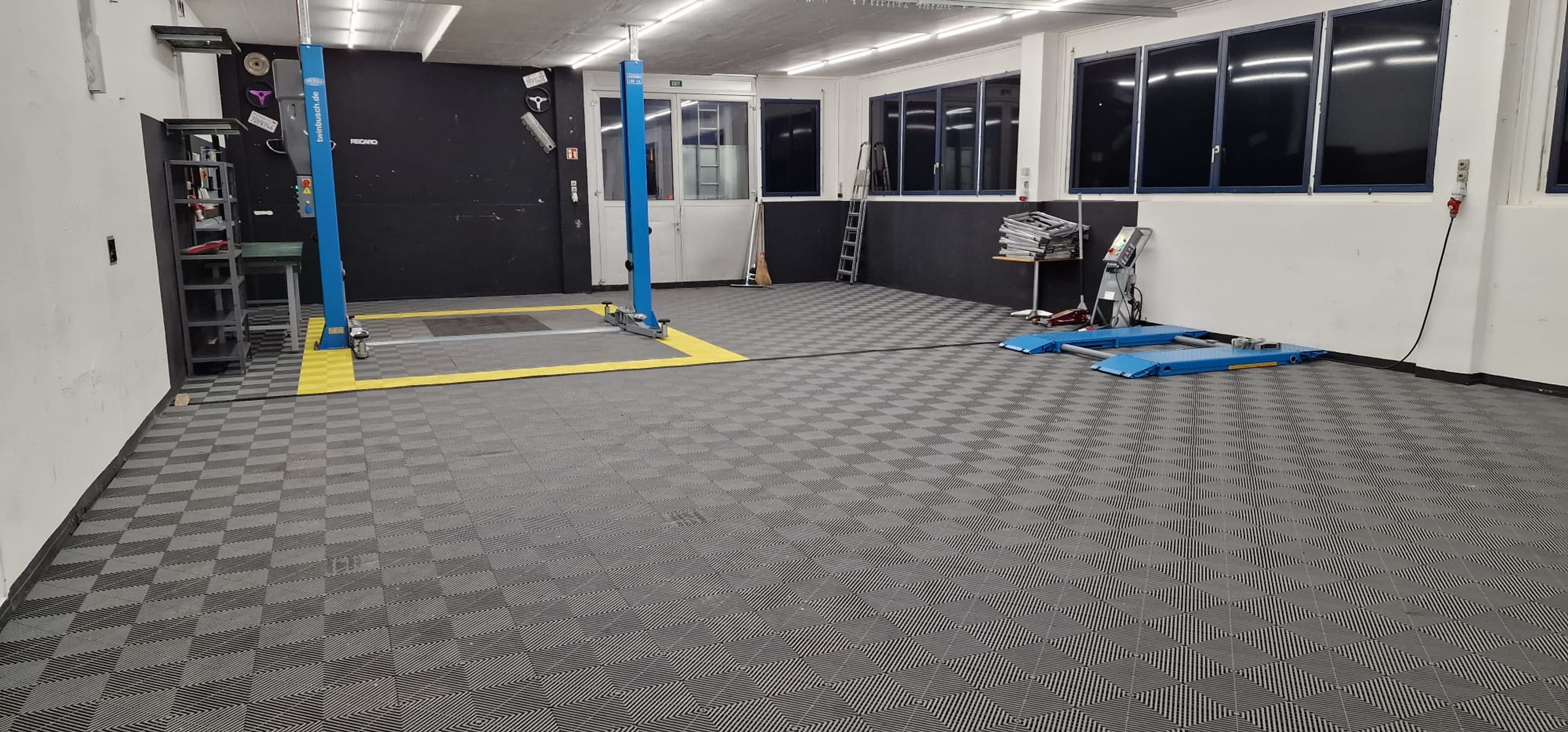 Grosszügige 150 m² Werkstatt mit Büro in Freienstein-Teufen mieten - 1
