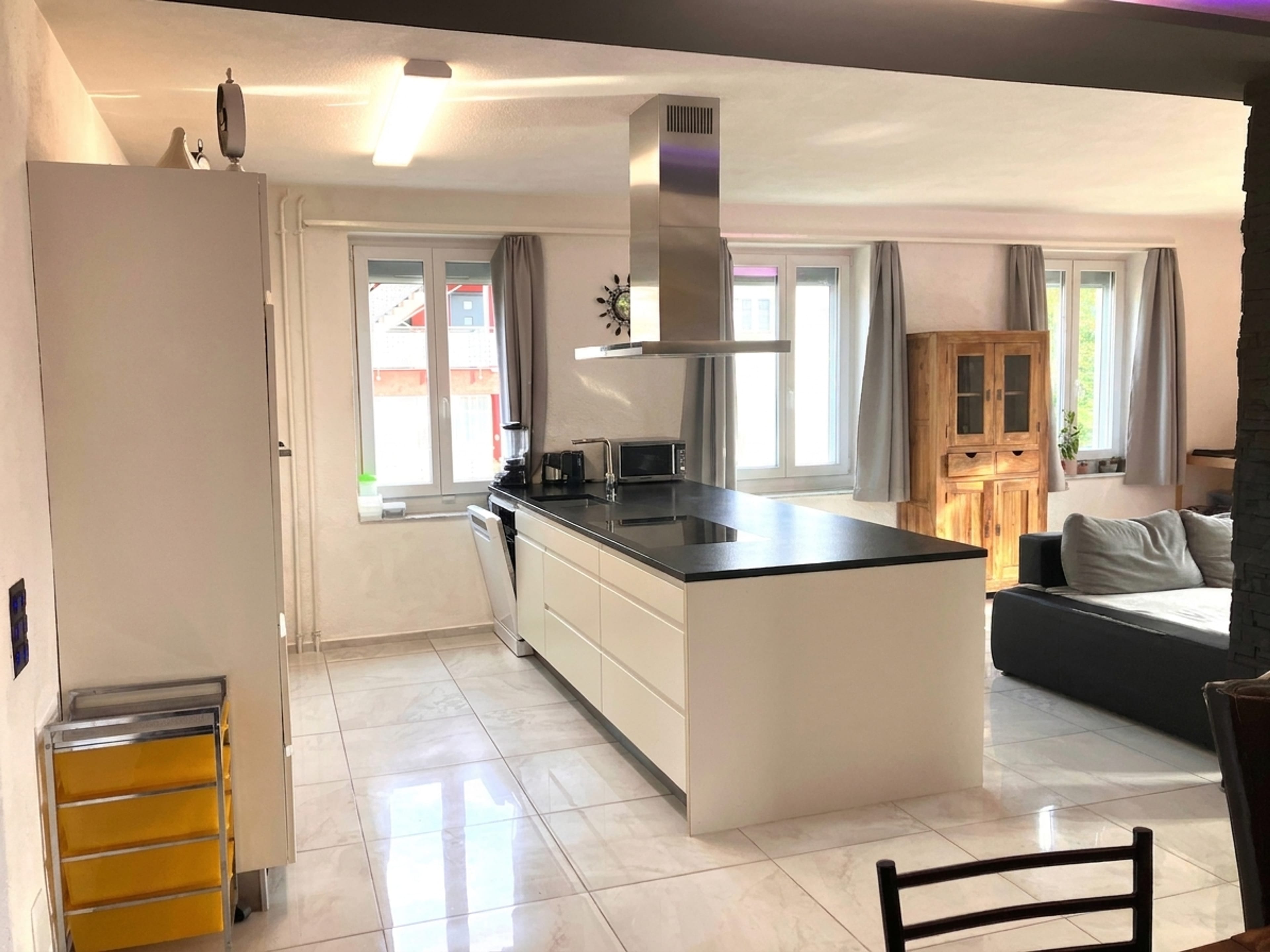 Freistehendes 9-Zimmer-Haus mit Garten – neu für CHF 975’000.– - Bild 2