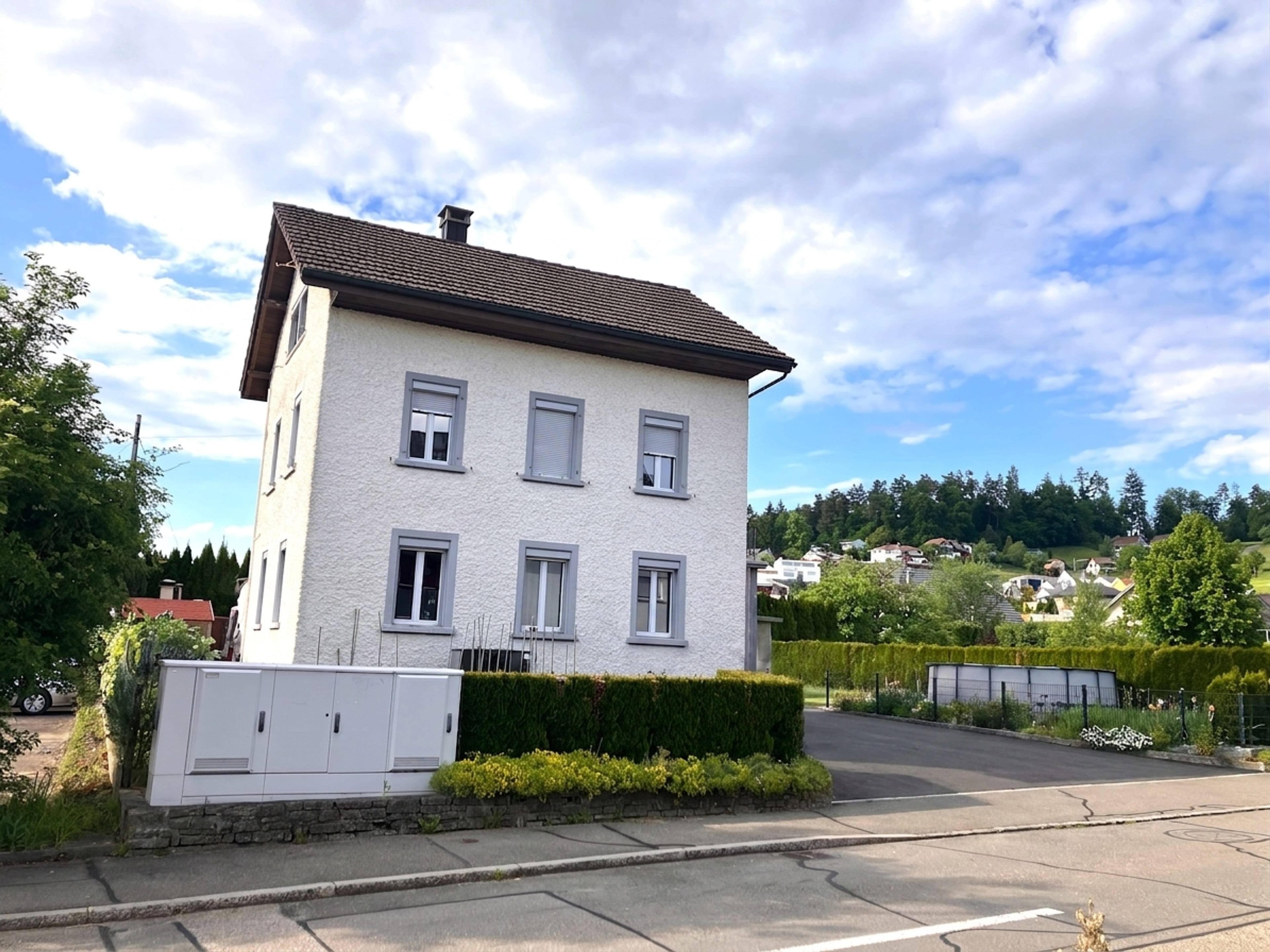 Freistehendes 9-Zimmer-Haus mit Garten – neu für CHF 975’000.–