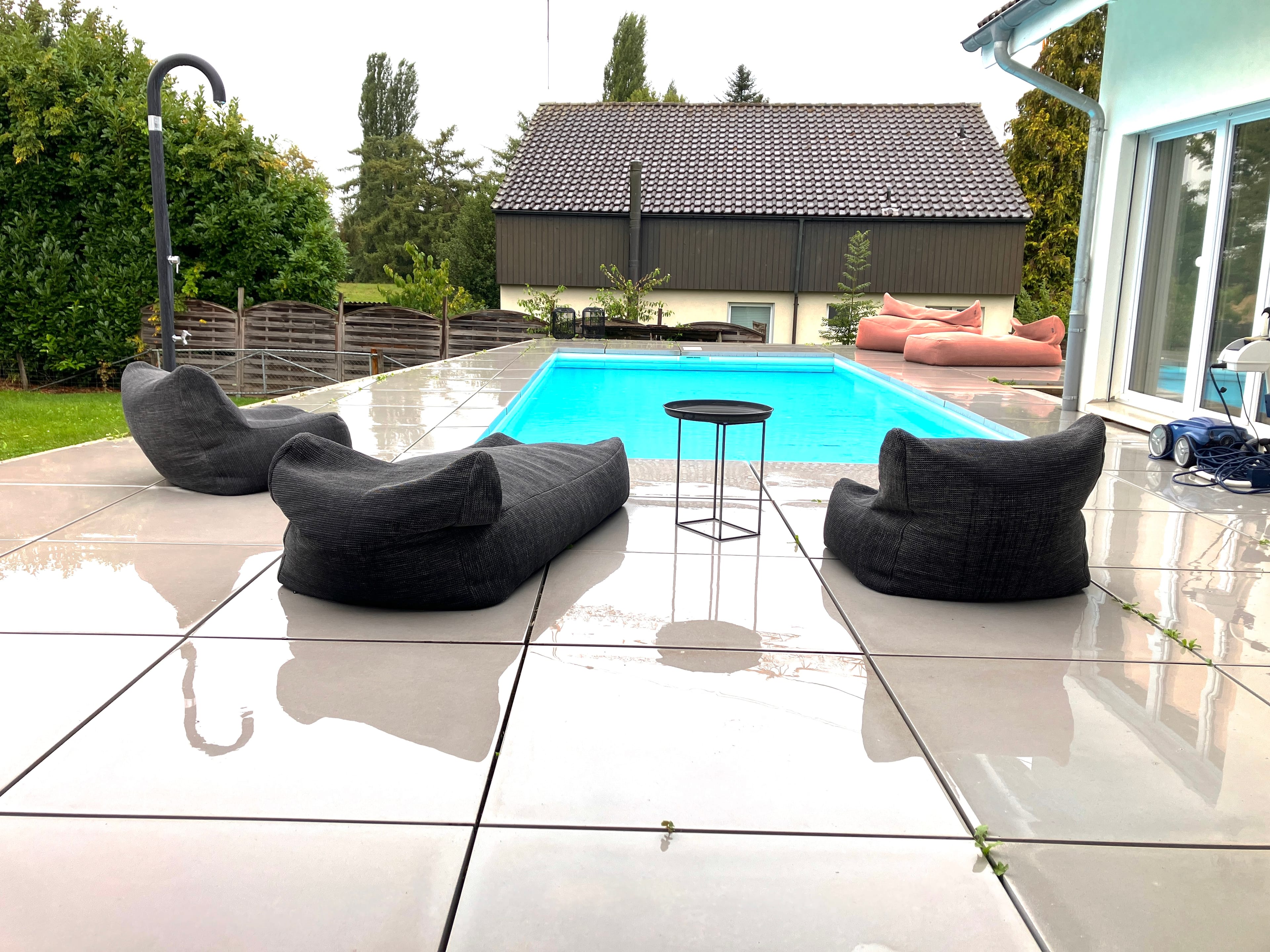 5.5-Zimmer Eckhaus mit Pool - modern wohnen in Neuwilen - 1