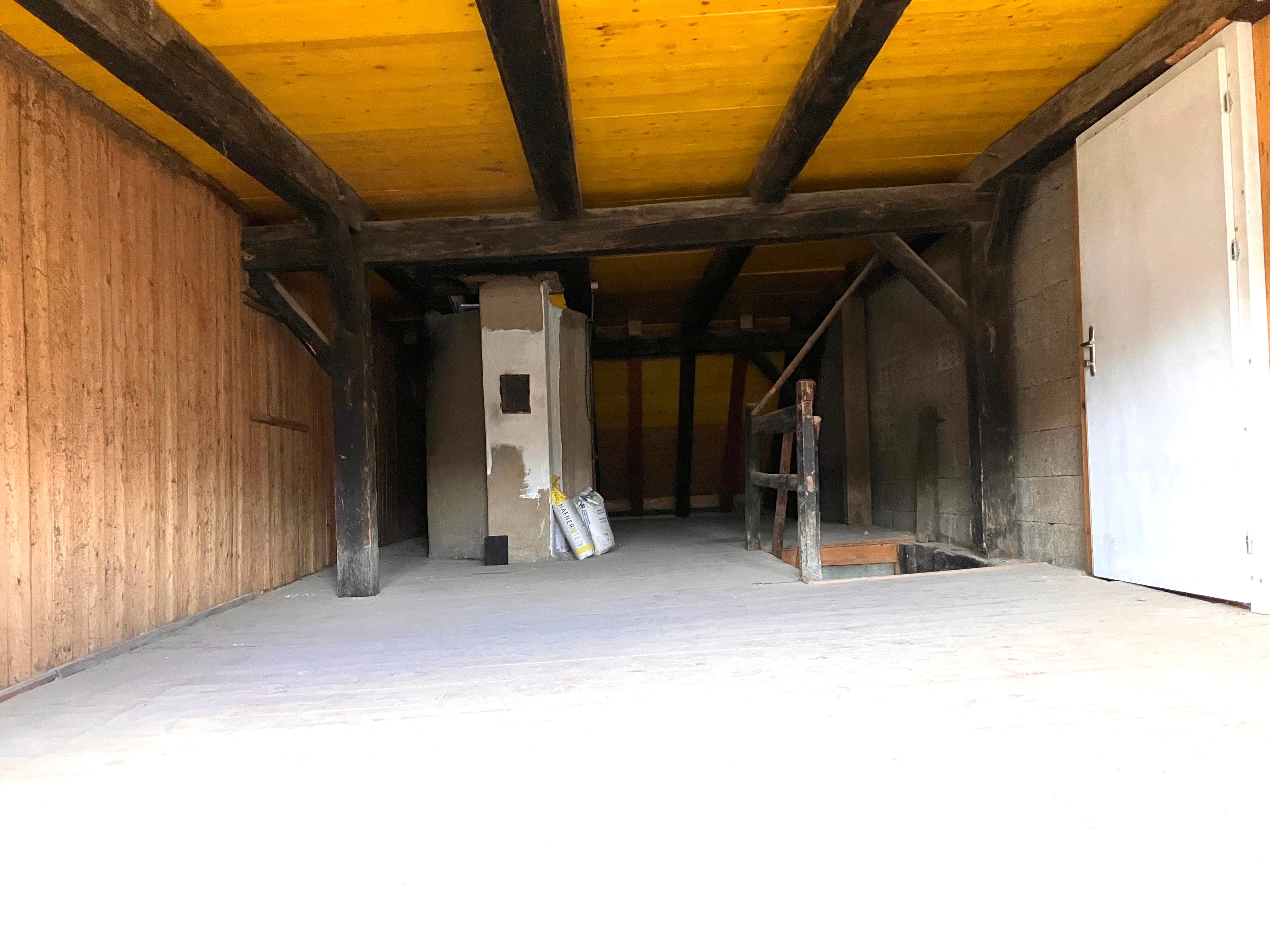 Baubewilligtes 2-Wohnungs-Projekt mit grosser Halle und 2’705 m³ Gebäudevolumen - 17