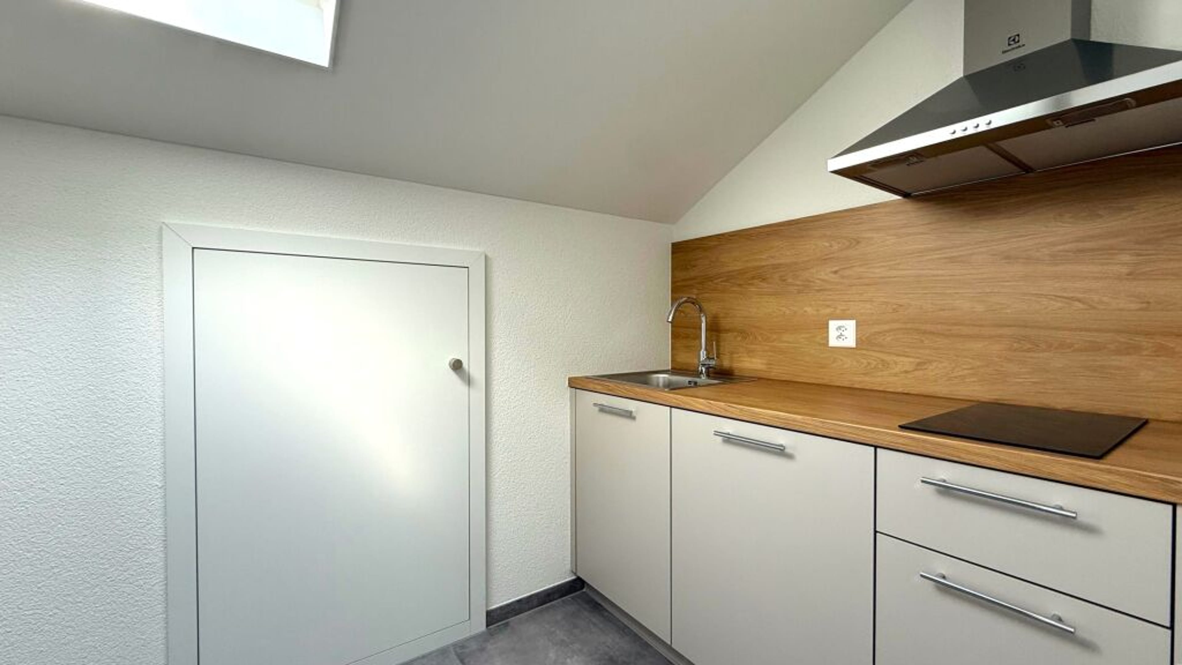 2.5-Zimmer-Dachwohnung, modern, in Ittigen mieten - 3