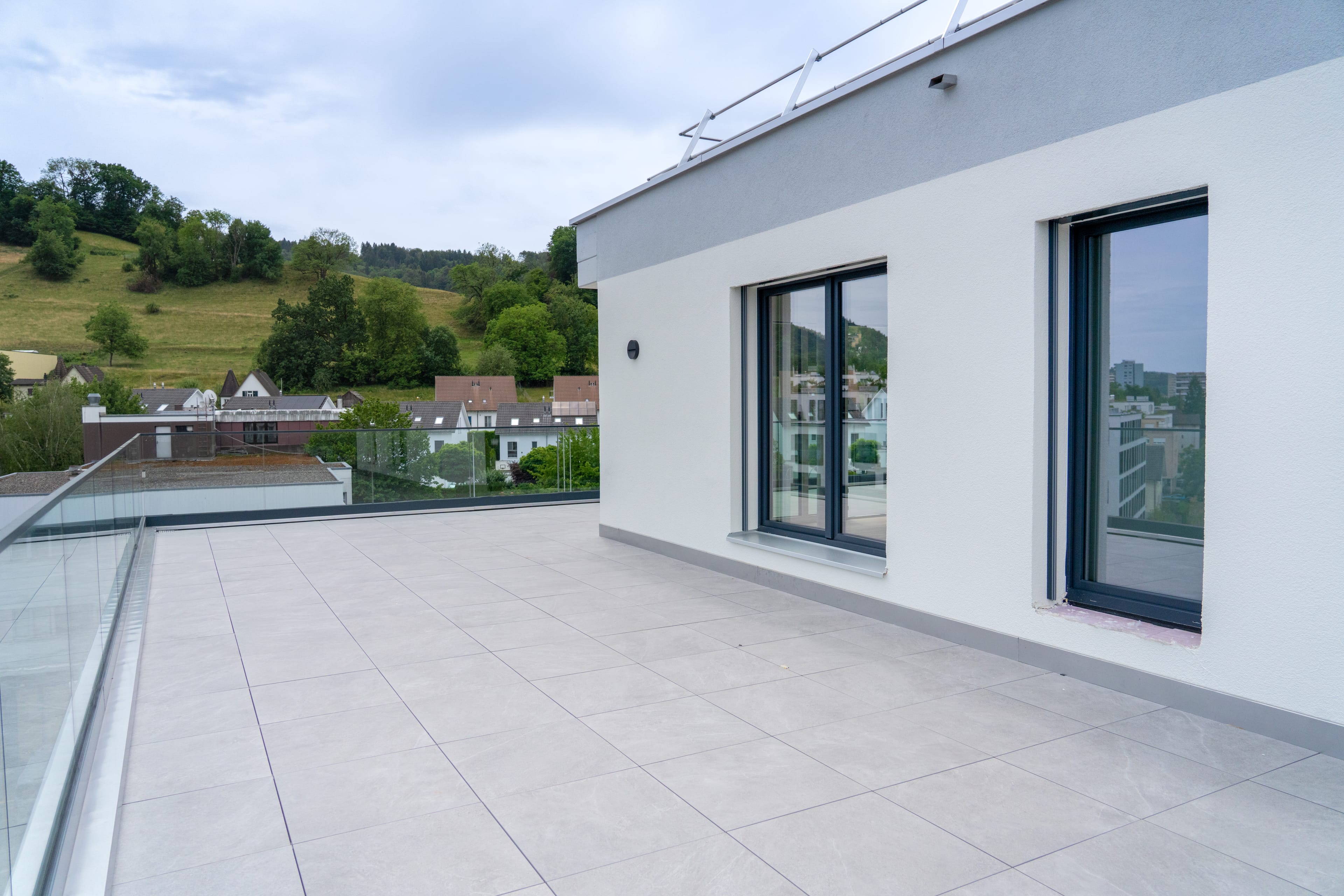 3.5-Zimmer-Attika mit grosser Terrasse in Killwangen mieten - Bild 3