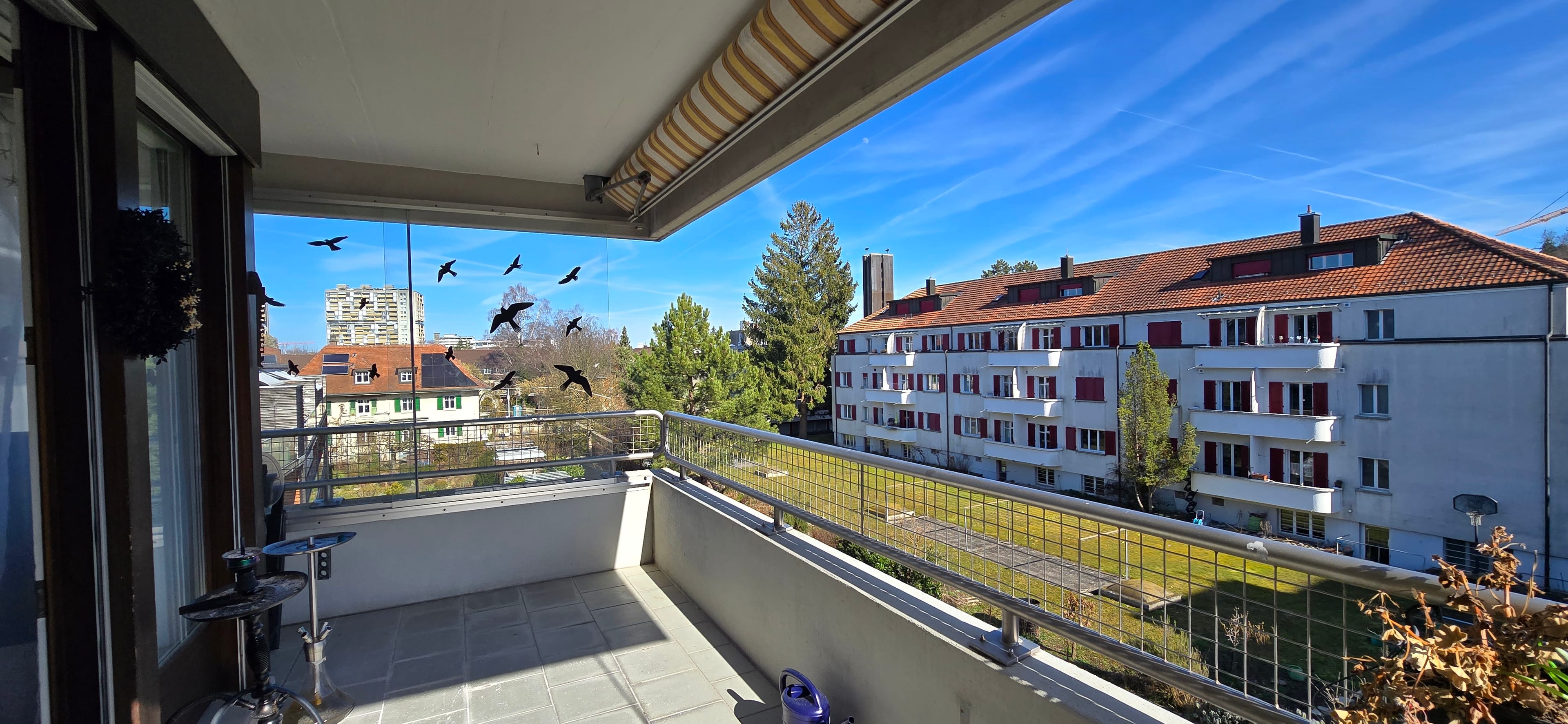 Helle 4.5-Zimmer-Wohnung mit Panoramabalkon in Bern Bümpliz – Ihr neues Zuhause mit Weitblick - Bild 2