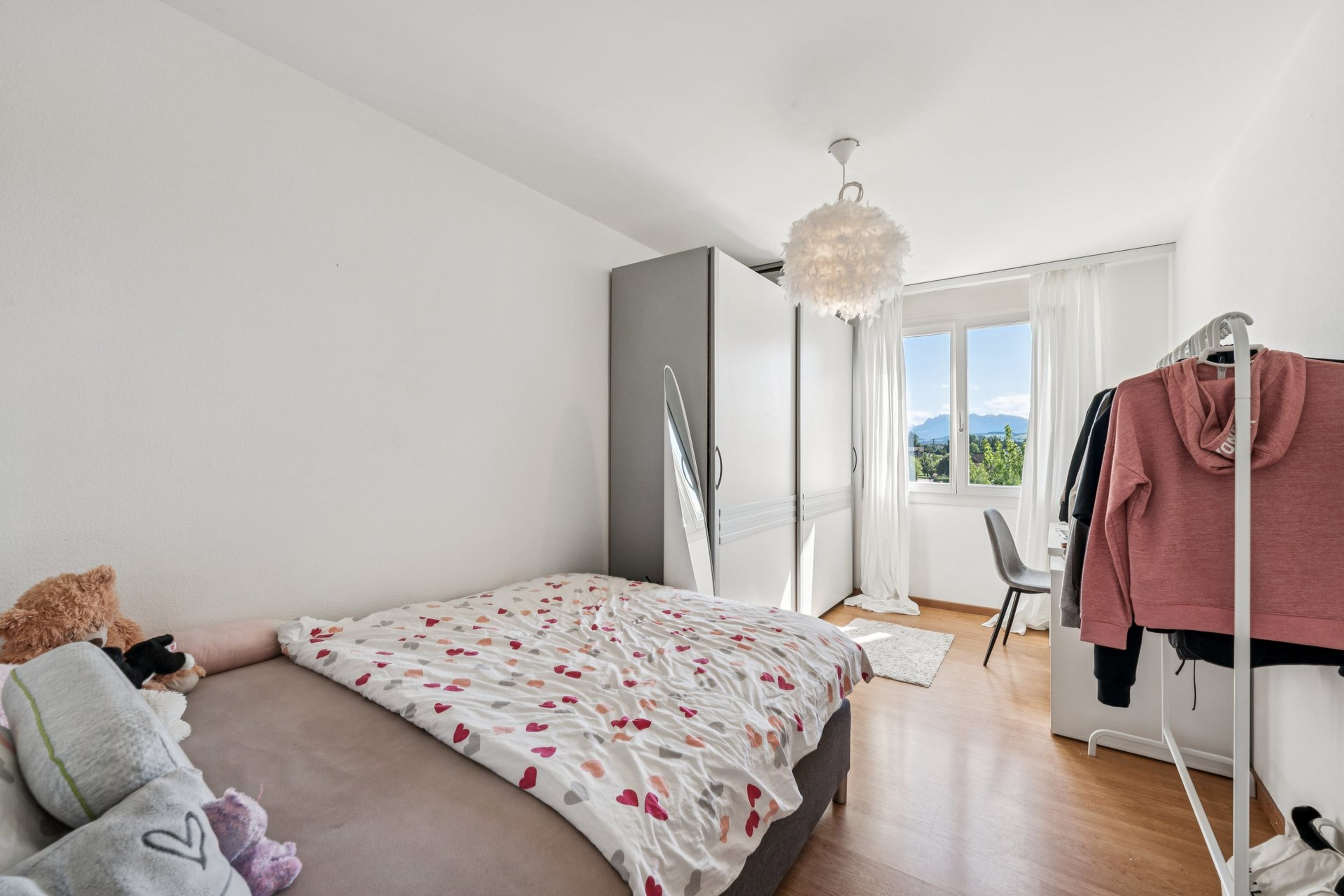 Helle 4.5-Zimmer-Eigentumswohnung mit Rigiblick - Bild 5