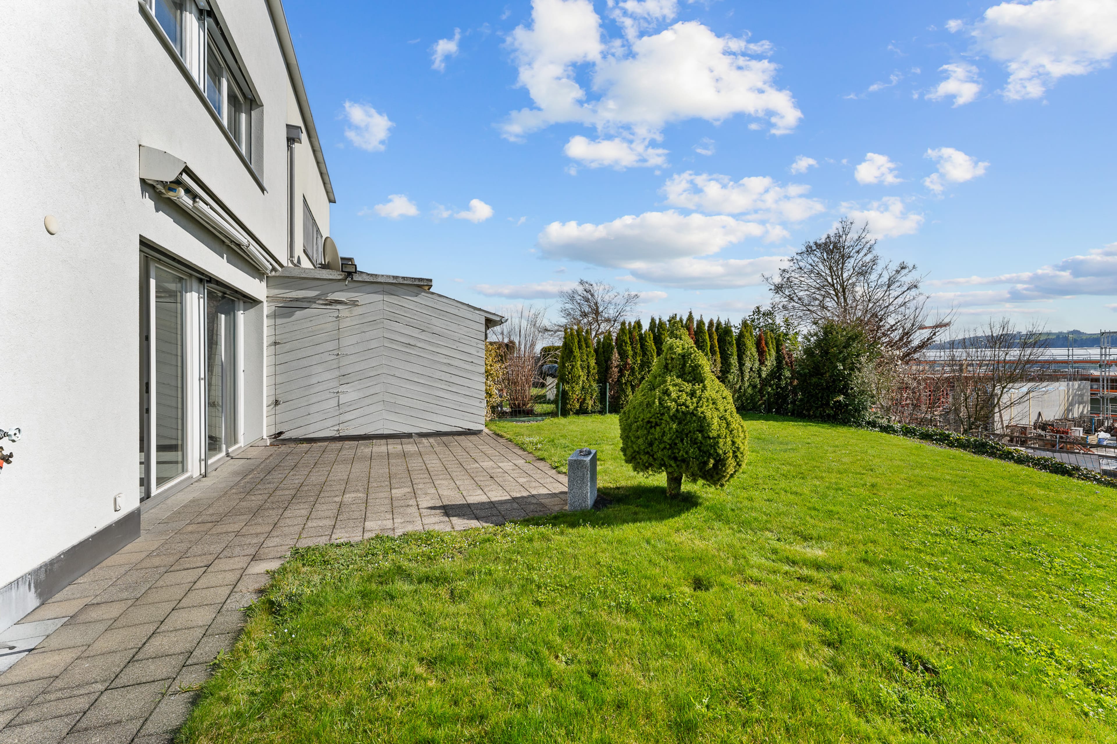 5.5-Zi.-Doppeleinfamilienhaus mit grossem Garten in St. Erhard - 4