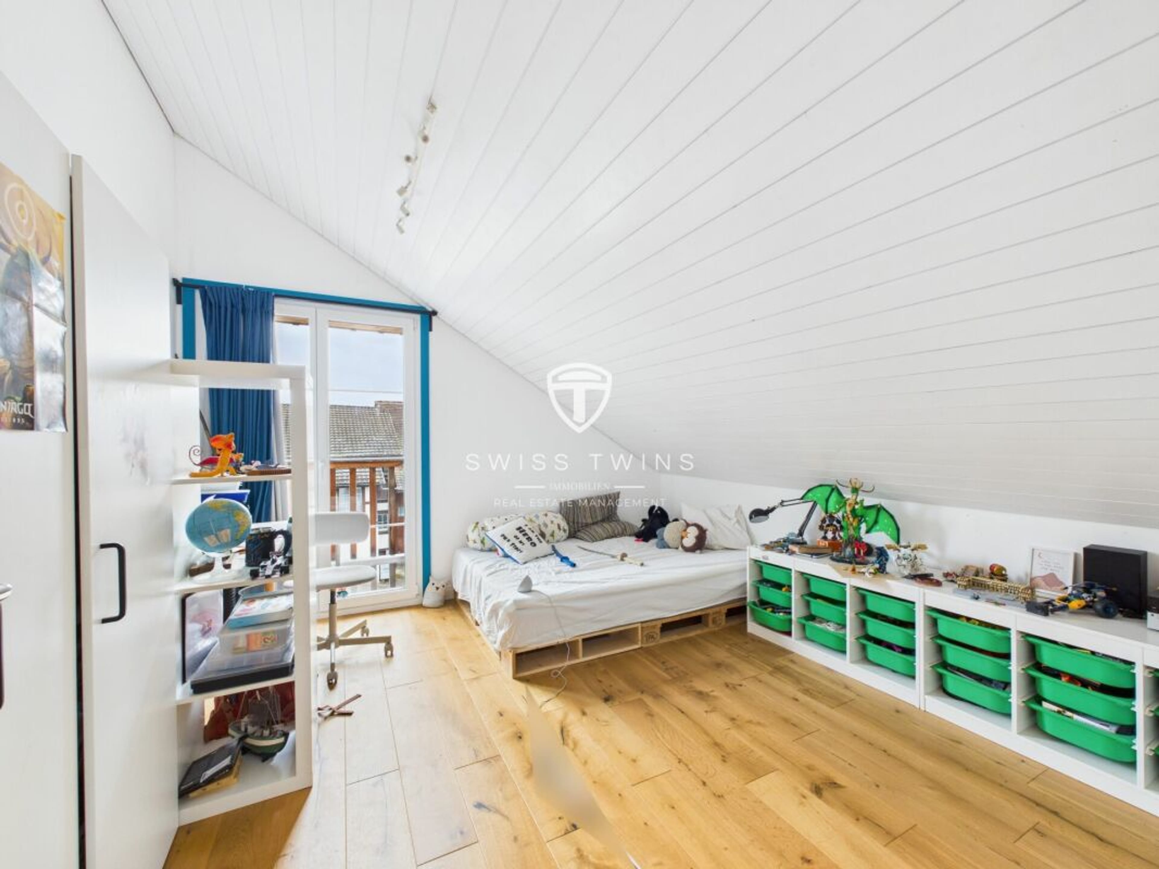 6.5-Zimmer-Wohnung mit Charme und Loggia in Volken - 15