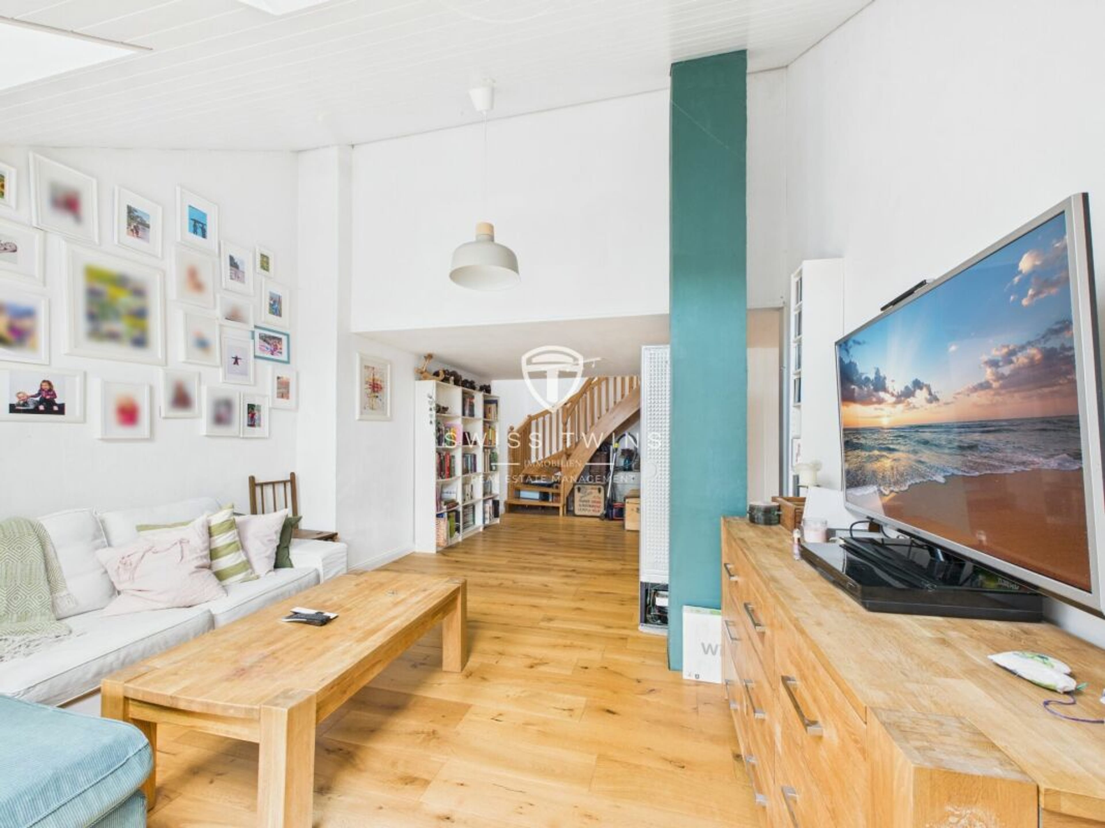 6.5-Zimmer-Wohnung mit Charme und Loggia in Volken - 16