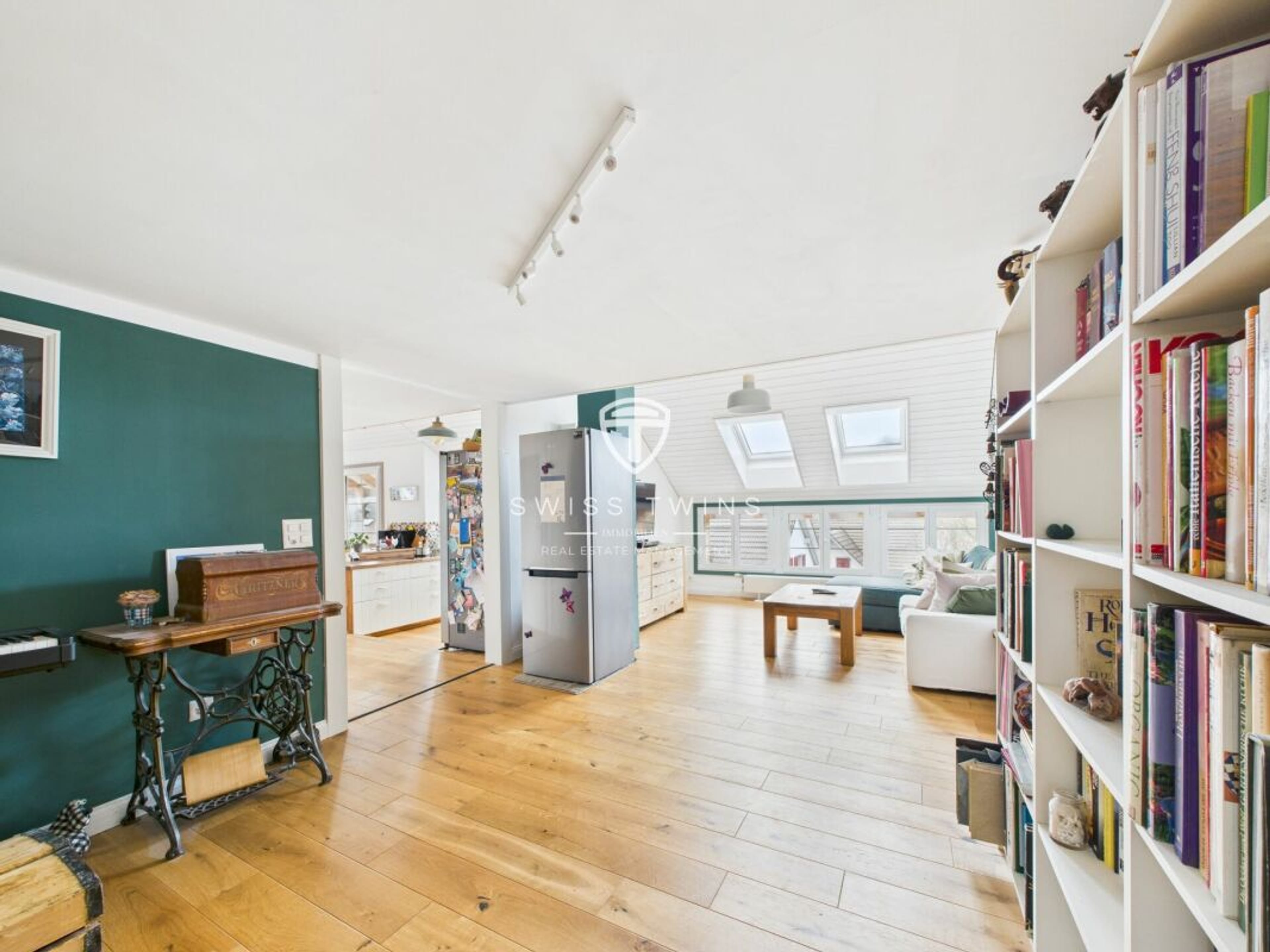 6.5-Zimmer-Wohnung mit Charme und Loggia in Volken - 14