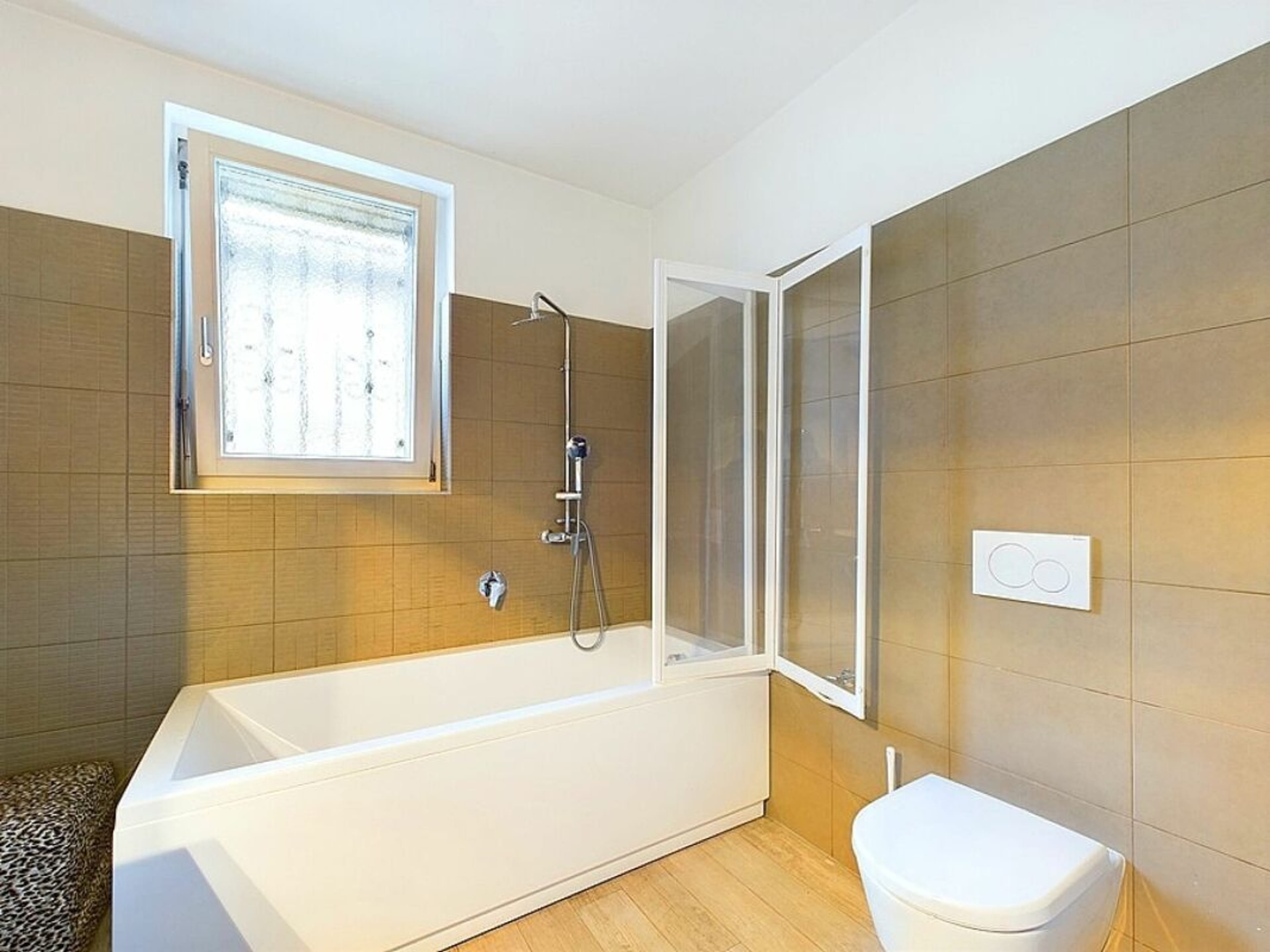 5.5-Zimmer-Villa mit Bergblick und Garten in Biasca - kaufen - Bild 3