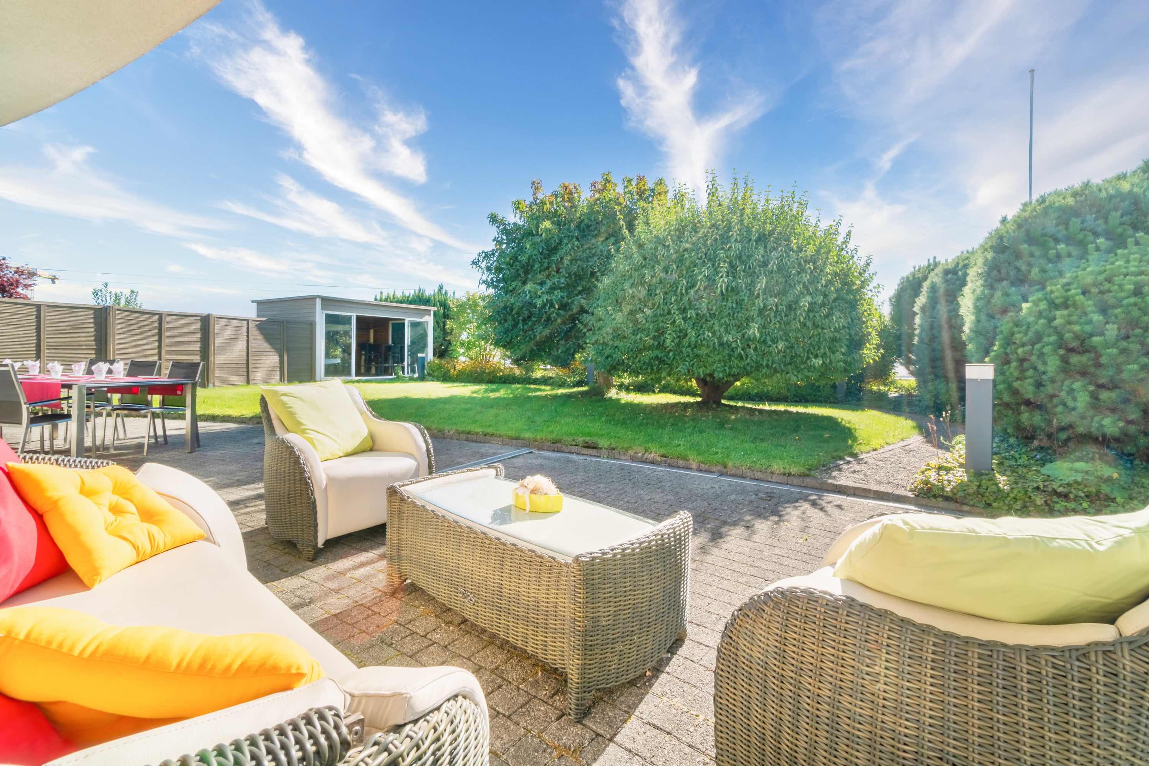 5.5 Zimmer Attikawohnung mit 550 m² Gartenterrasse, ein Traum.... - 2