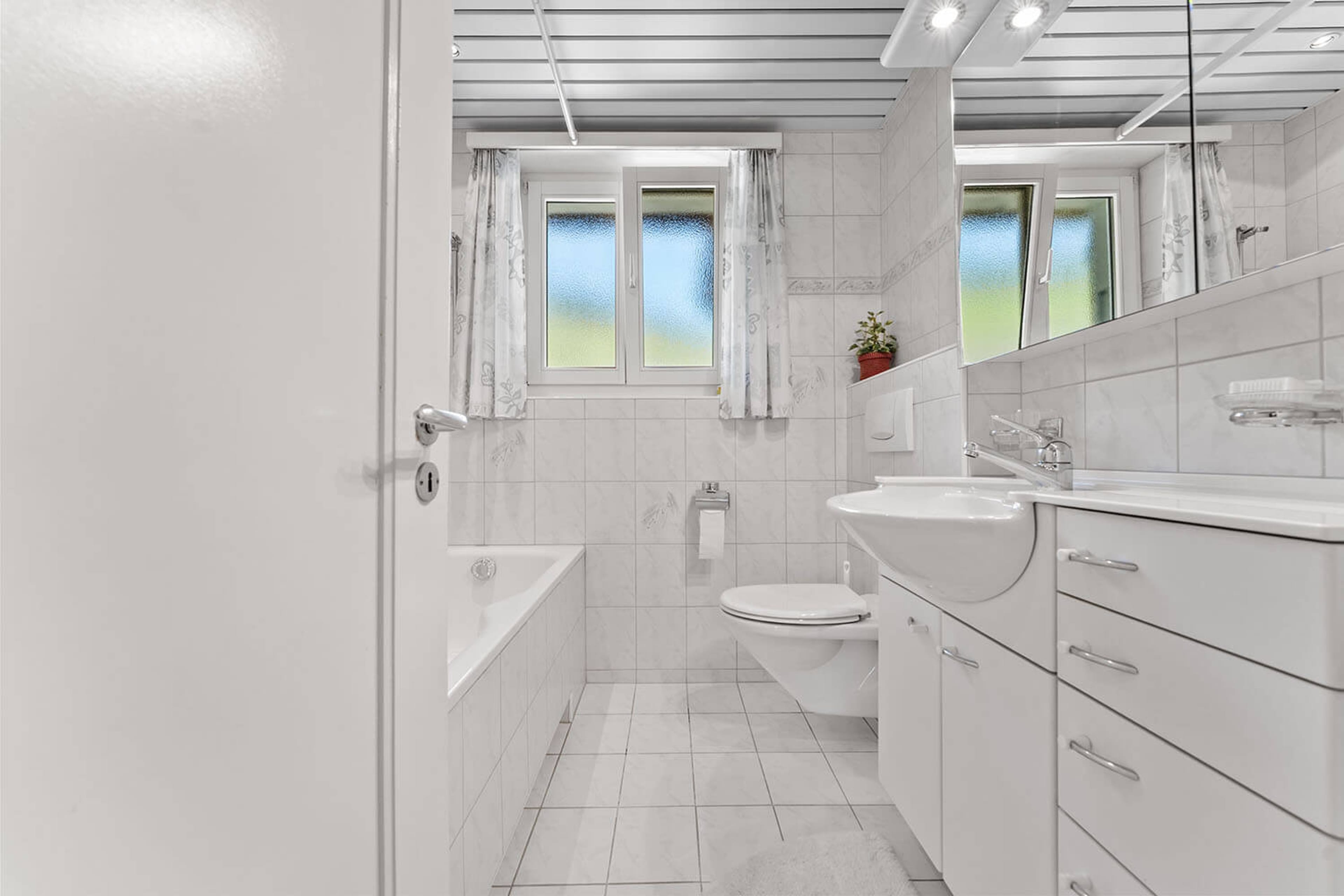 Helle 4-Zimmer-Wohnung mit Balkon in Ennetbürgen kaufen - Bild 6