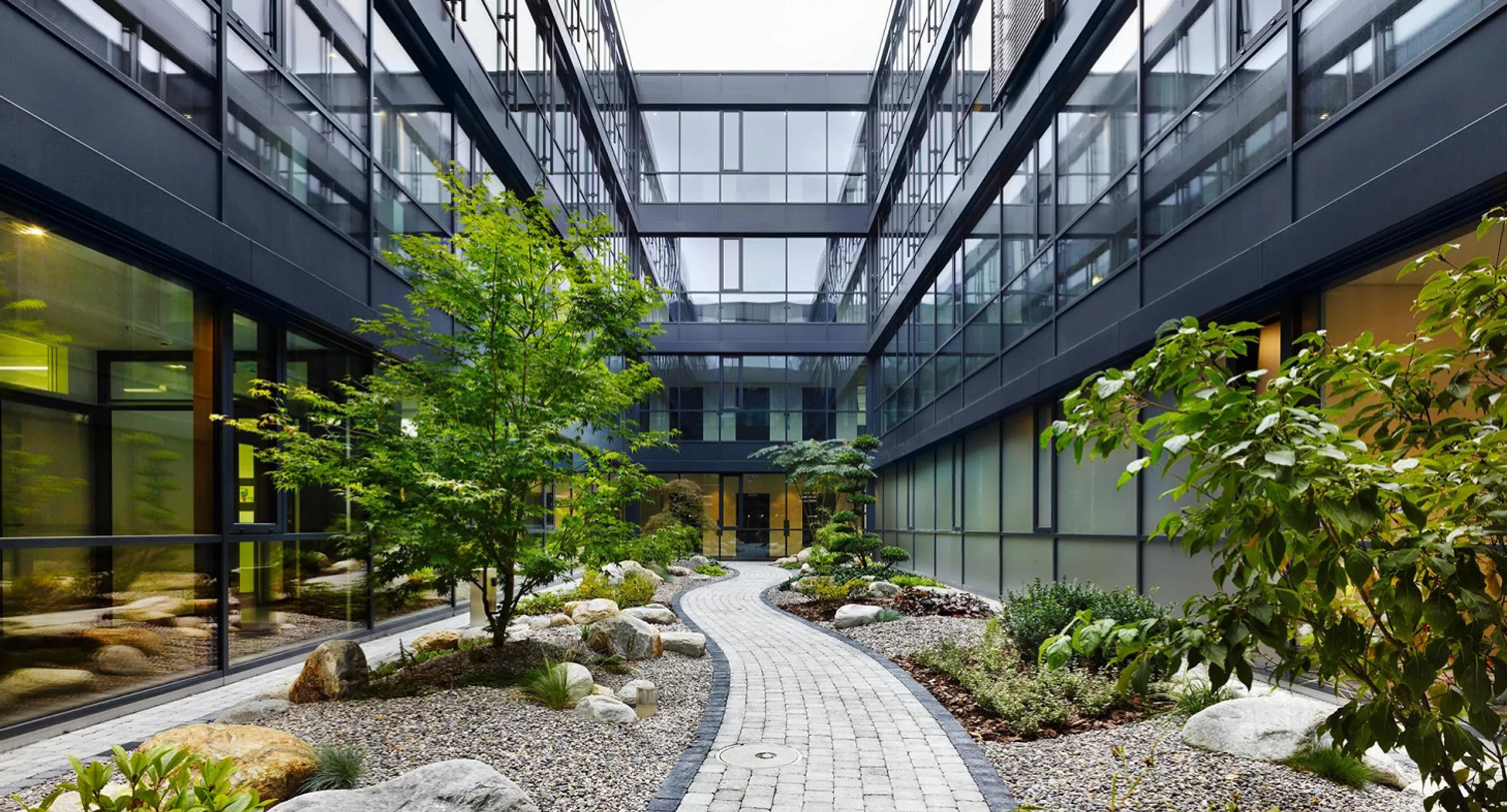 BÜROANTEIL CA. 45 M2 - 5 ARBEITSPLÄTZE - 4