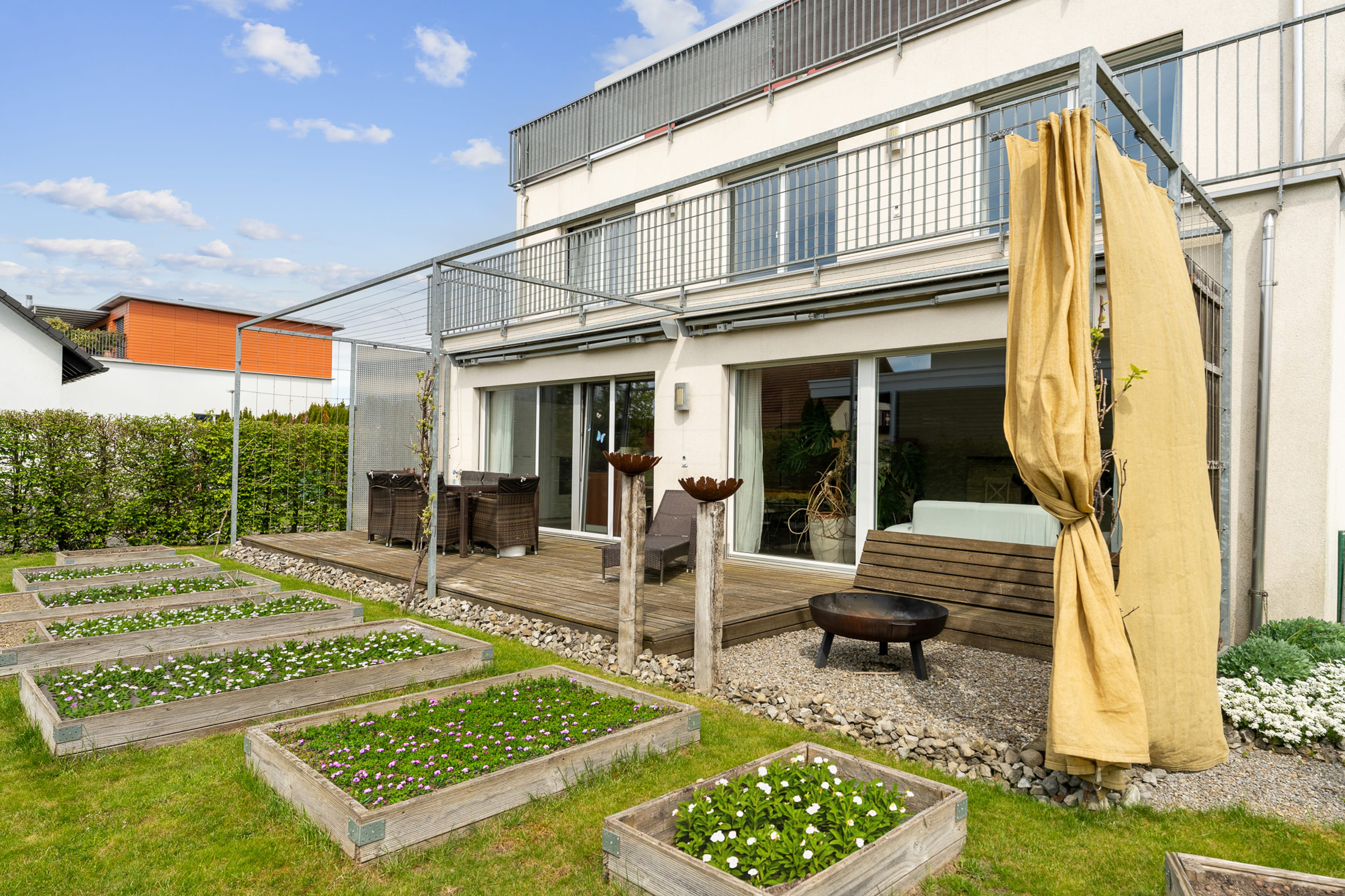 5.5-Zimmer-EFH mit grossem Garten in Hochdorf - effizient - Bild 2