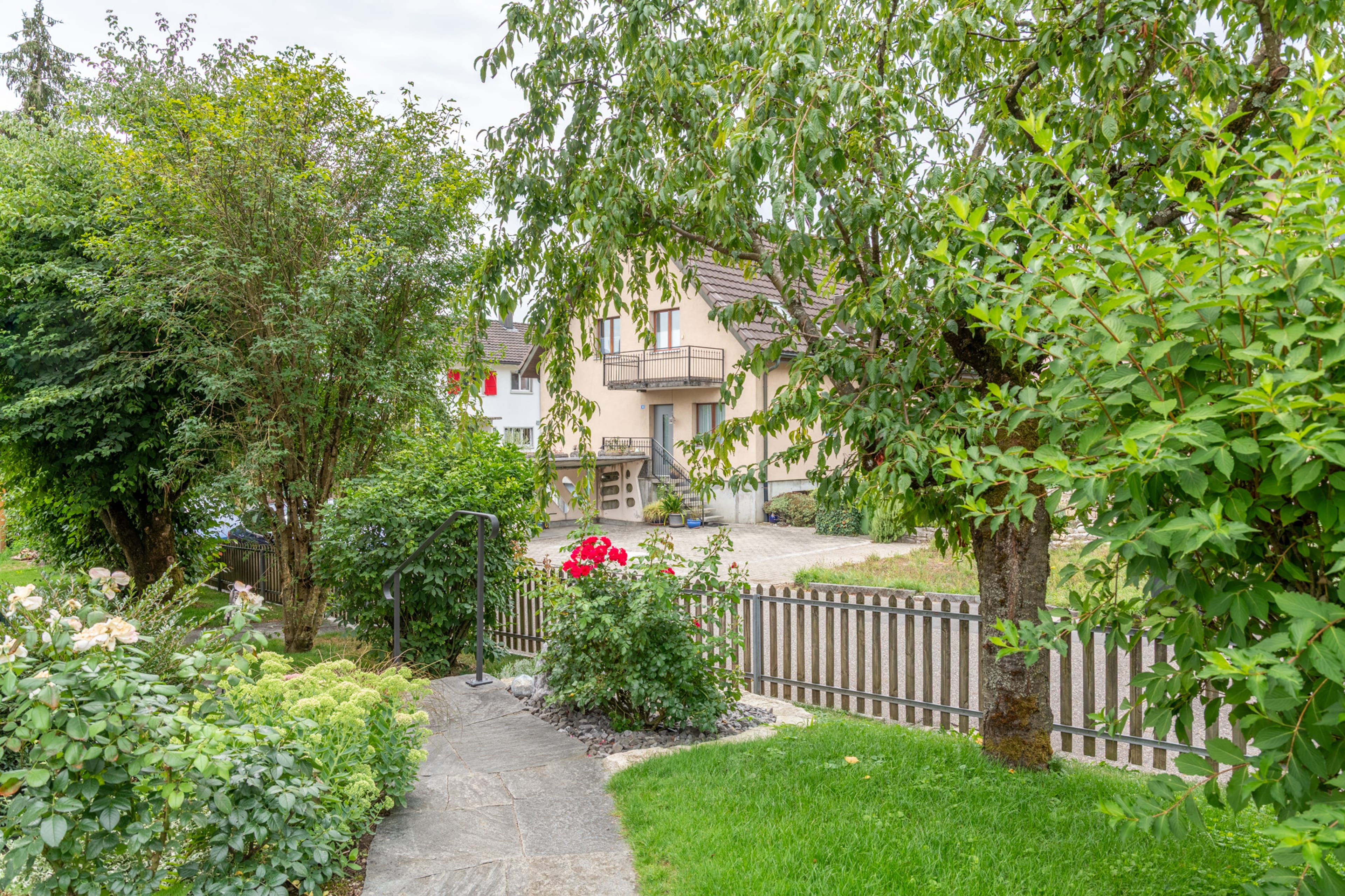 Stadtnah wohnen mit viel Freiraum - Reiheneckhaus mit 460 m² Grundstück - 18
