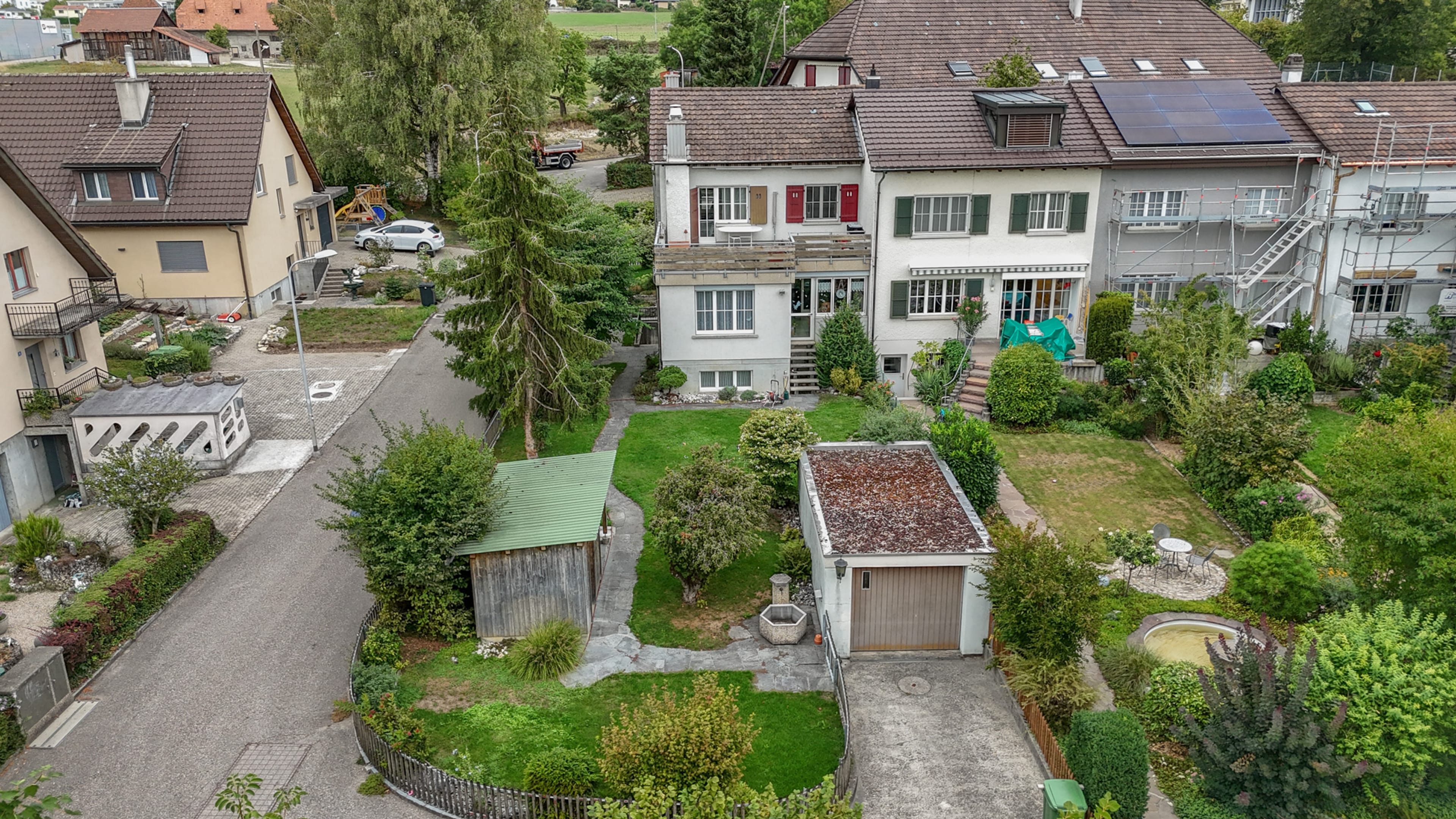 Stadtnah wohnen mit viel Freiraum - Reiheneckhaus mit 460 m² Grundstück
