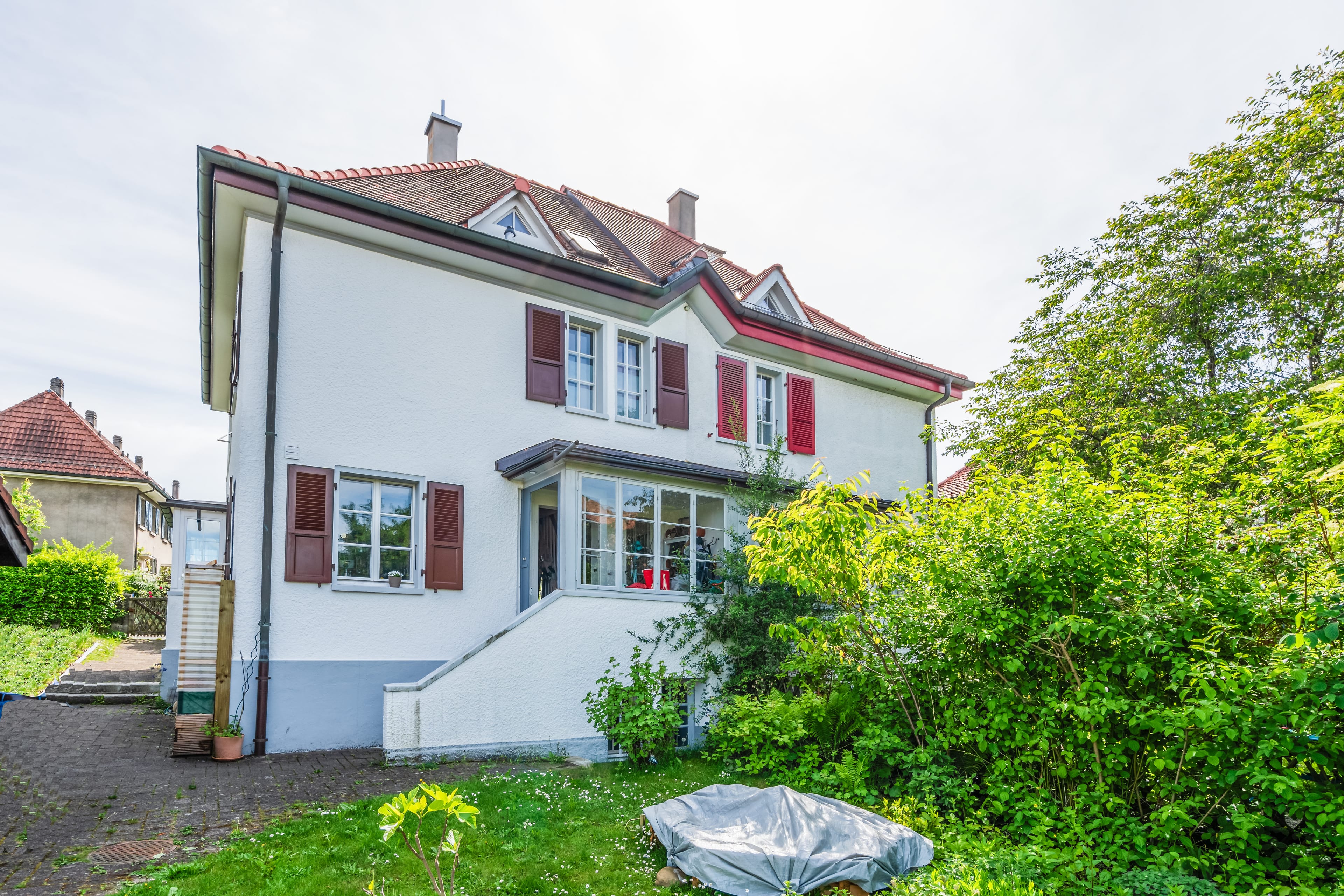 5.5-Zimmer-Doppeleinfamilienhaus mit historischem Charme in bevorzugter Stadtlage - Bild 1