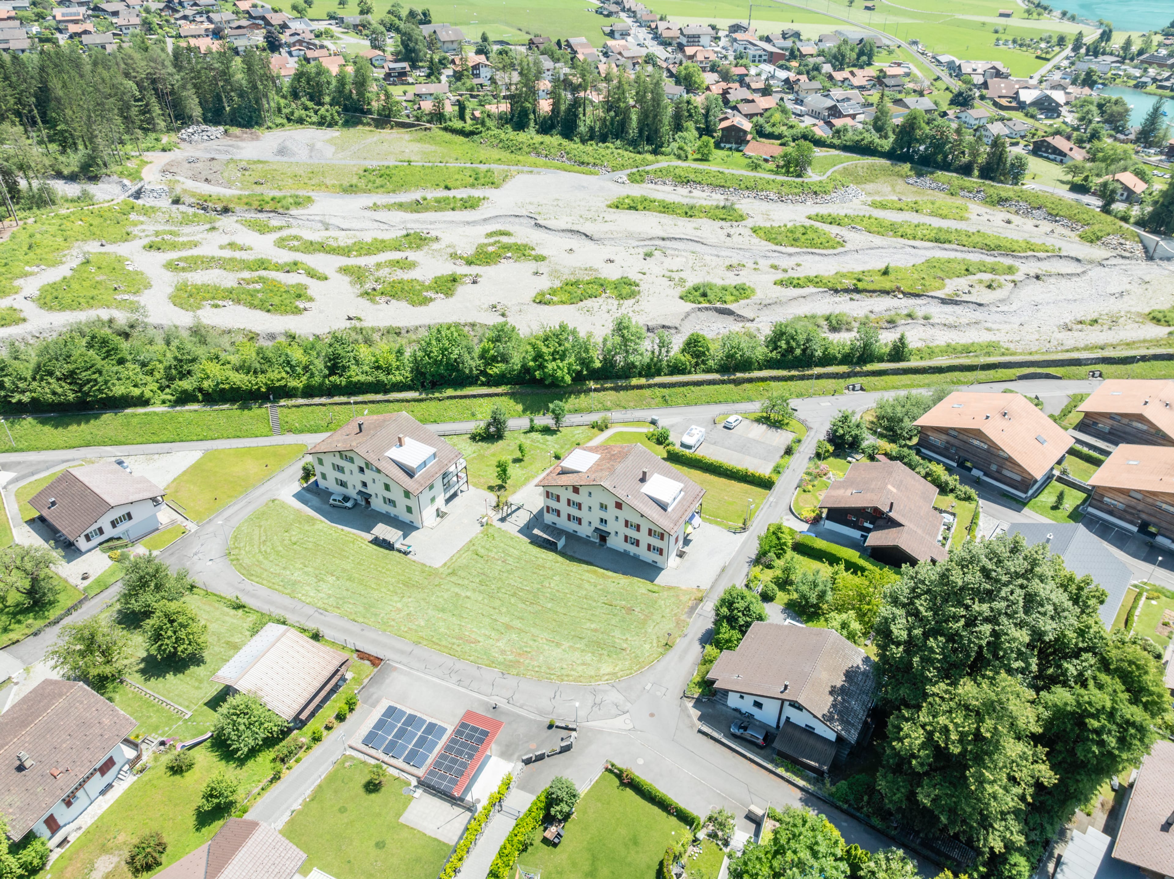 Zwei Mehrfamilienhäuser mit attraktiven Baulandreserven - 4